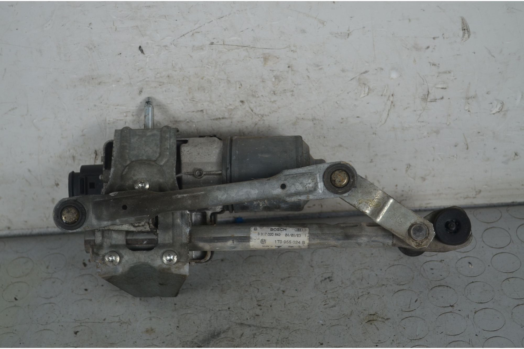 Motorino Tergicristalli Anteriore Volkswagen Touran Dal 2003 al 2010 Cod 3397020642  1734440408056