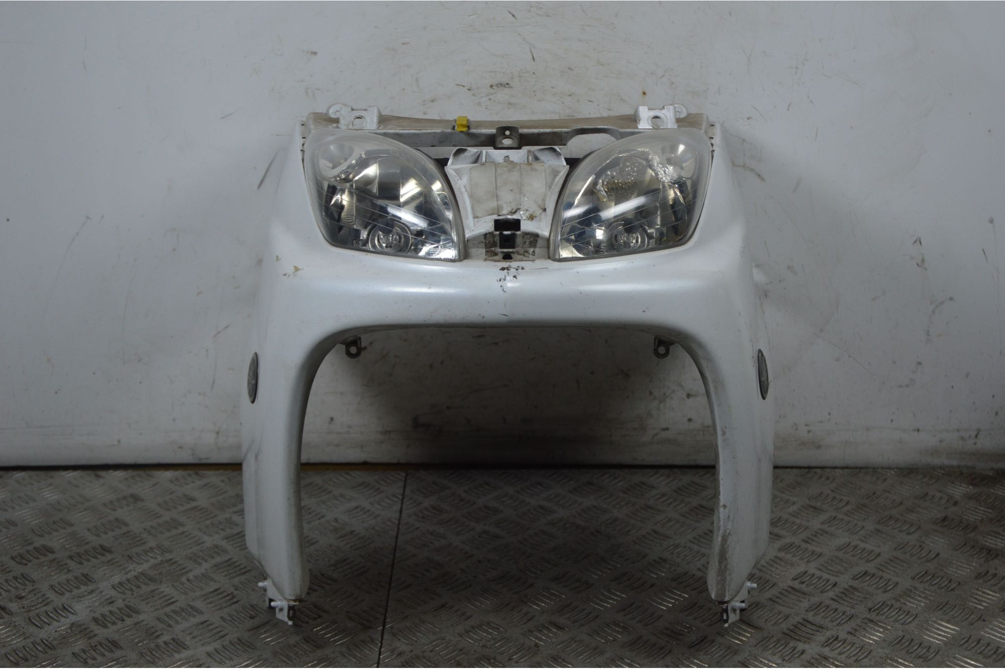 Carena Scudo Anteriore Con Faro Yamaha Xmax X-max 125 dal 2005 al 2009  1734519271482