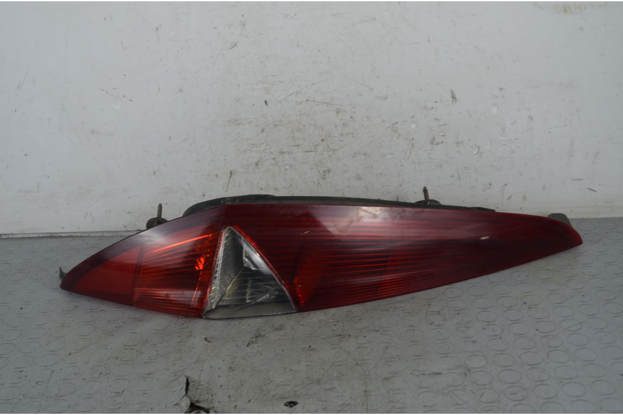 Fanale Stop Posteriore SX Fiat Punto Dal 2003 al 2011 Cod 51721479  1734596915040