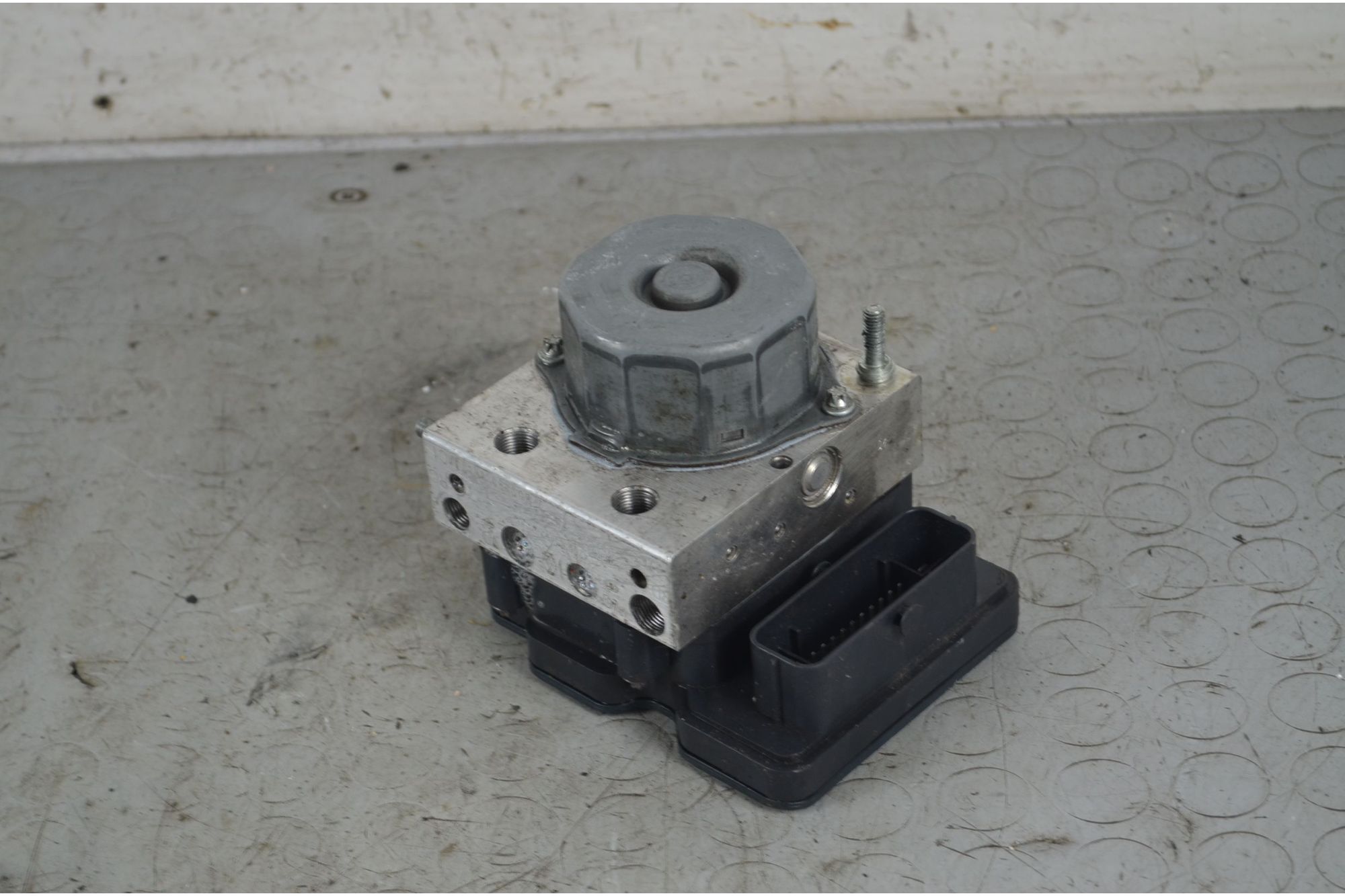 Pompa Modulo ABS Renault Clio IV Dal 2012 al 2019 Cod 476605492R  1734949804779