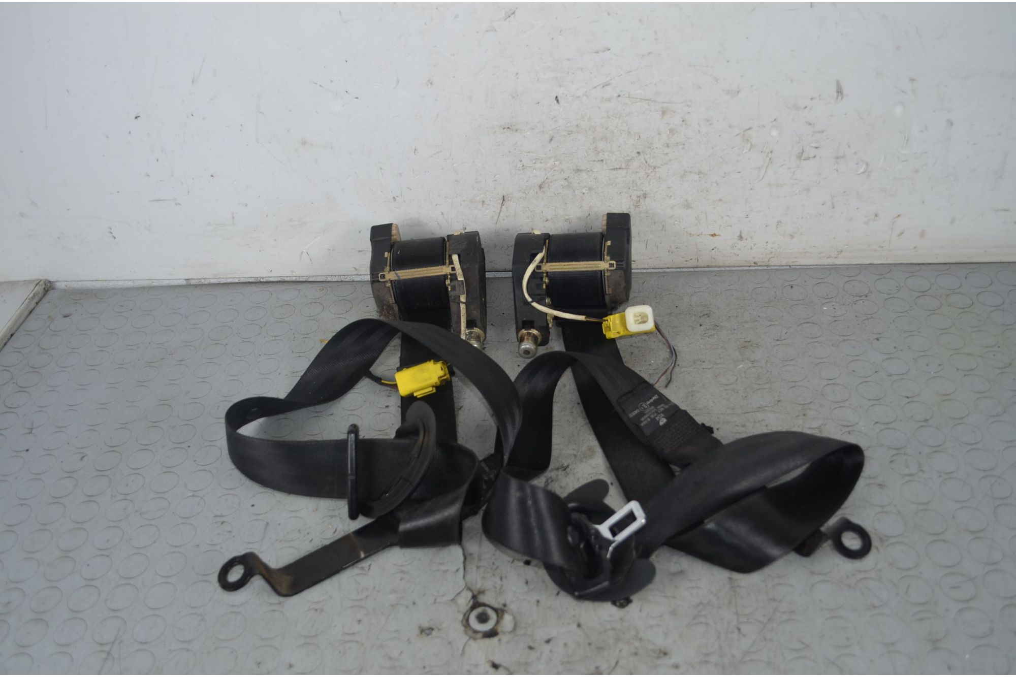 Cinture Di Sicurezza Anteriori DX e SX Fiat Panda Dal 2003 al 2012 Cod 33014052A  1735288162575