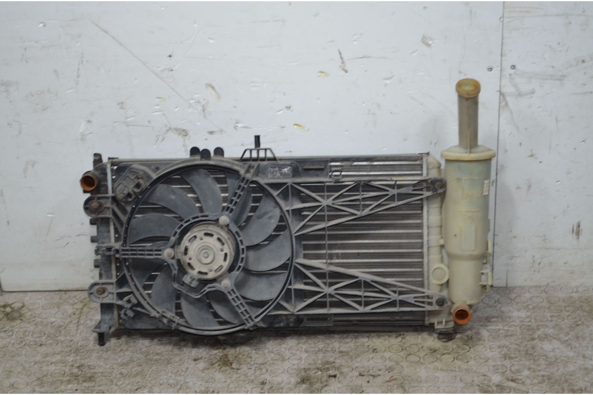 Radiatore Acqua + Elettroventola Fiat Punto Dal 2003 al 2007 Cod 51724183  1735553121535