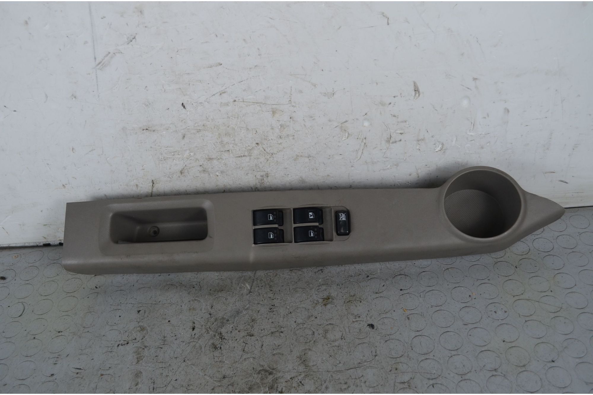 Pulsantiera Alzacristalli Anteriore SX Daihatsu Sirion Dal 2004 al 2015 Cod 74232-B1020  1735803116915
