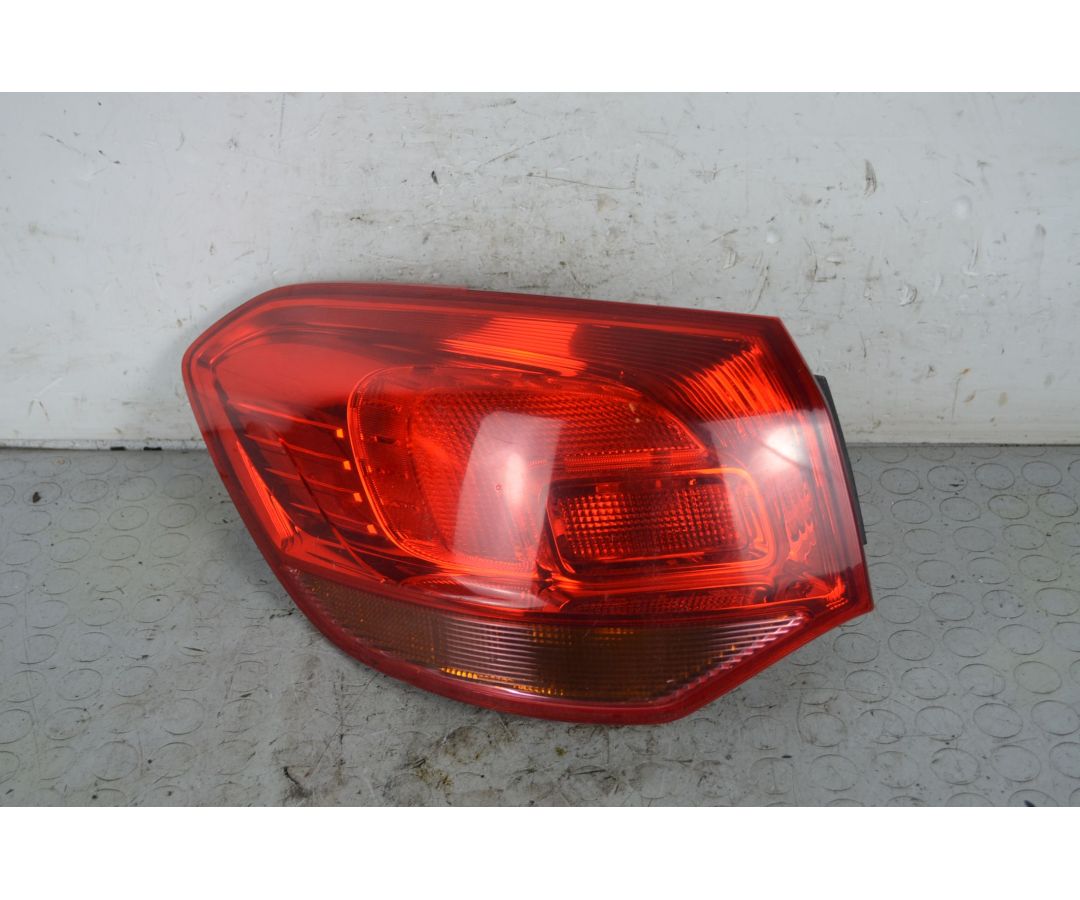 Fanale stop posteriore SX Opel Astra J SW Dal 2009 al 2018 Cod 13282243 1735807141814 Fanale stop posteriore SX Opel Astra J SW Dal 2009 al 2018 Cod 13282243 1735807141814