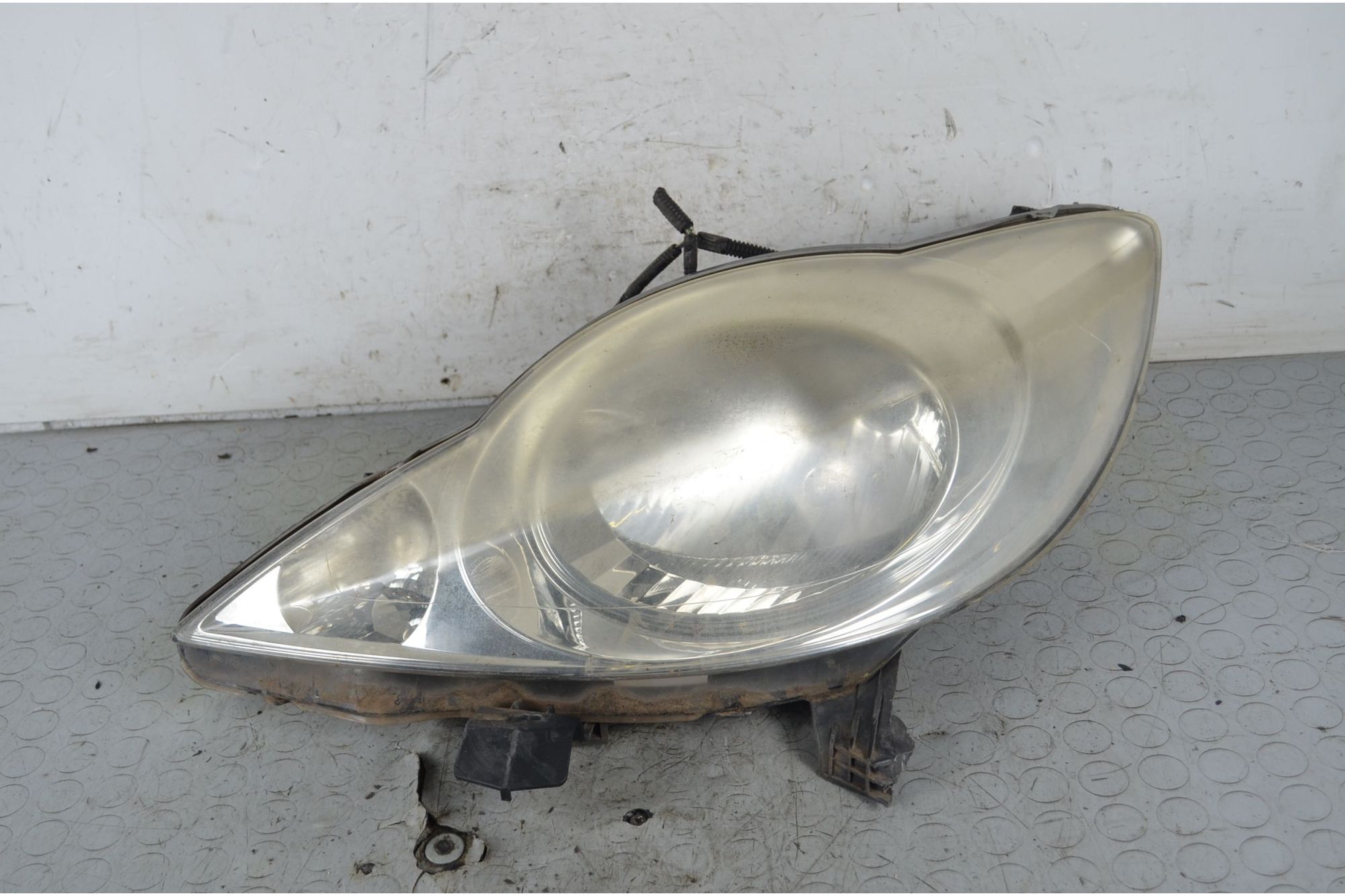 Faro Anteriore SX Peugeot 107 Dal 2005 al 2014 Cod 620874  1735889880373