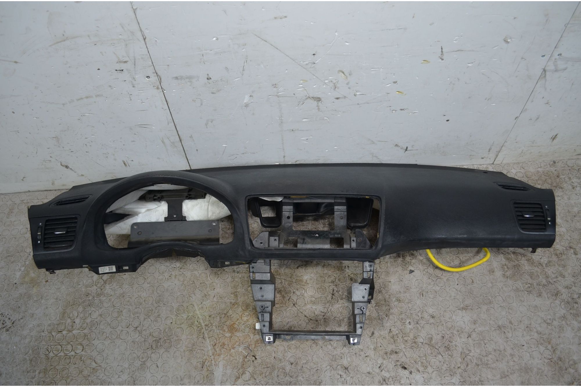 Cruscotto Subaru Legacy Dal 2003 al 2009 Cod 66040AG001  1735898161968