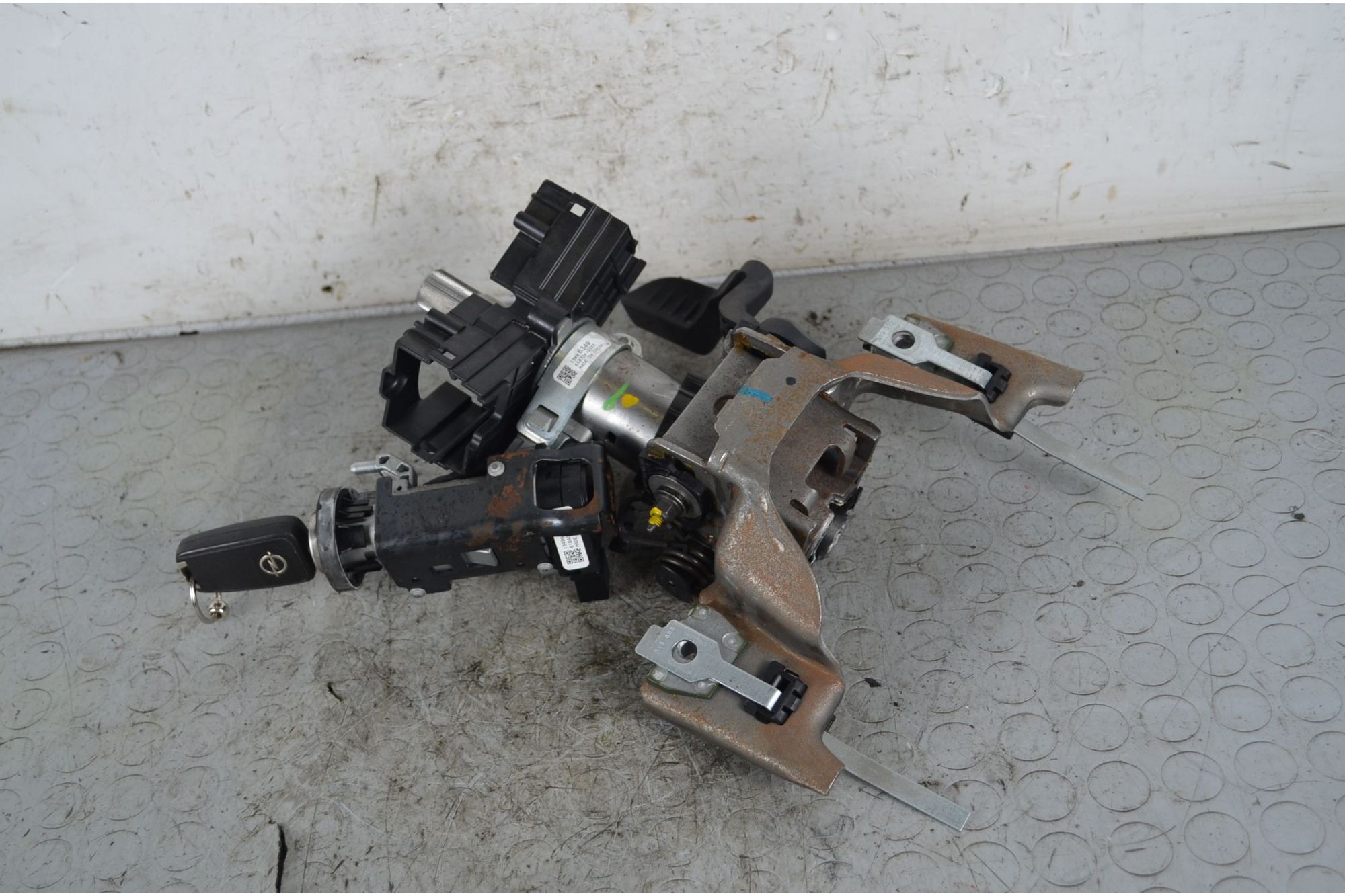 Piantone dello Sterzo + Blocchetto Chiave Opel Corsa E Dal 2014 al 2019 Cod 13496349  1736326537751