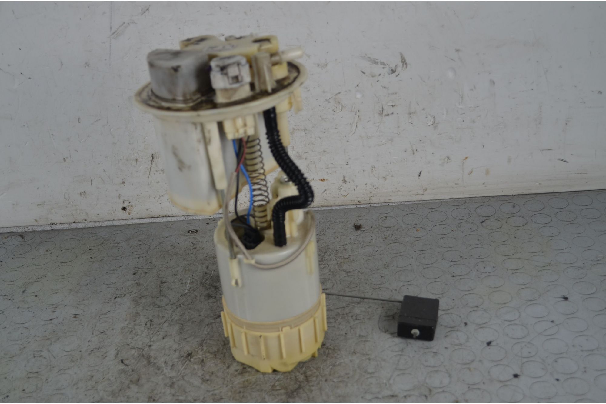 Pompa carburante Citroen C1 Dal 2005 al 2014 Cod 77020-0H010  1736328456968