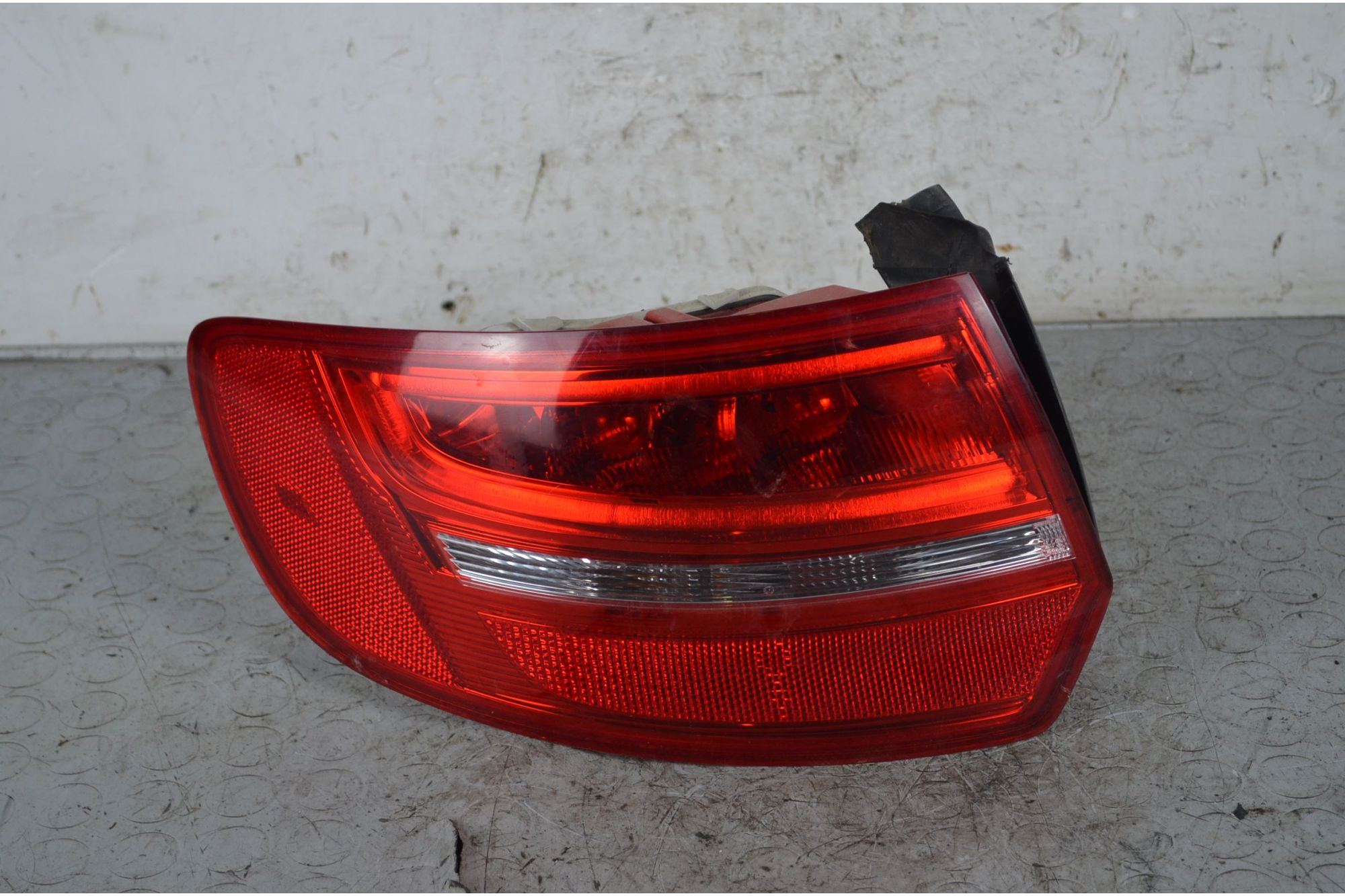 Fanale Stop Posteriore Esterno SX Audi 8P Sportback Dal 2003 al 2013 Cod 8P4945095E  1736344443287