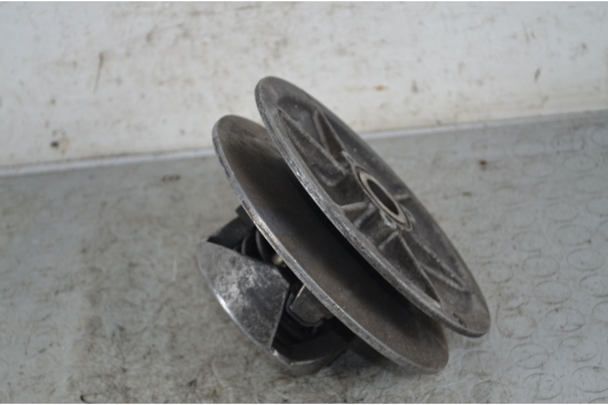 Puleggia condotta frizione variatore Grecav Sonique Dal 2009 al 2012 Cod 5605-3003  1736845849434