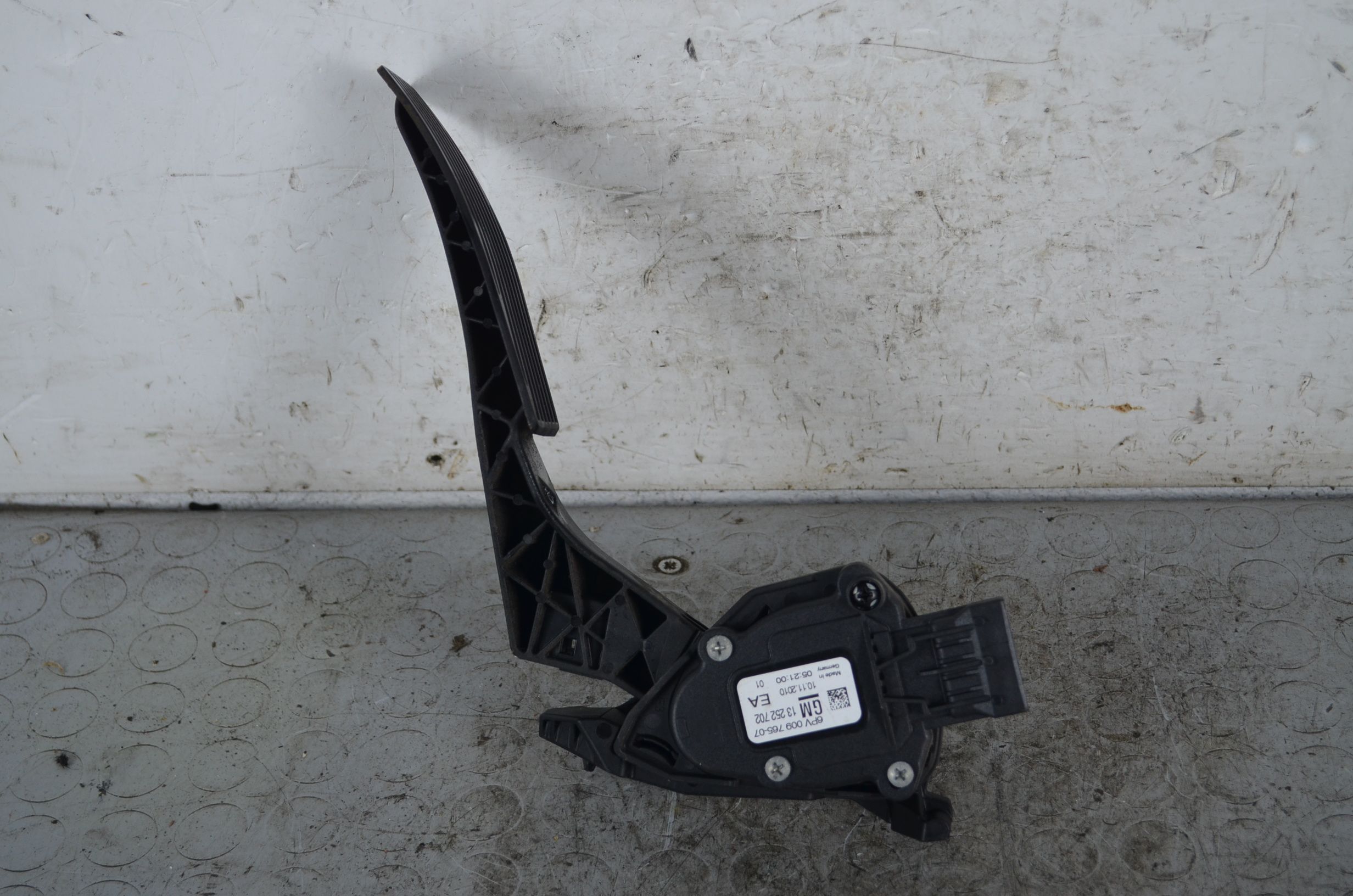 Pedale Acceleratore Opel Astra J Dal 2009 al 2020    Cod 13252702