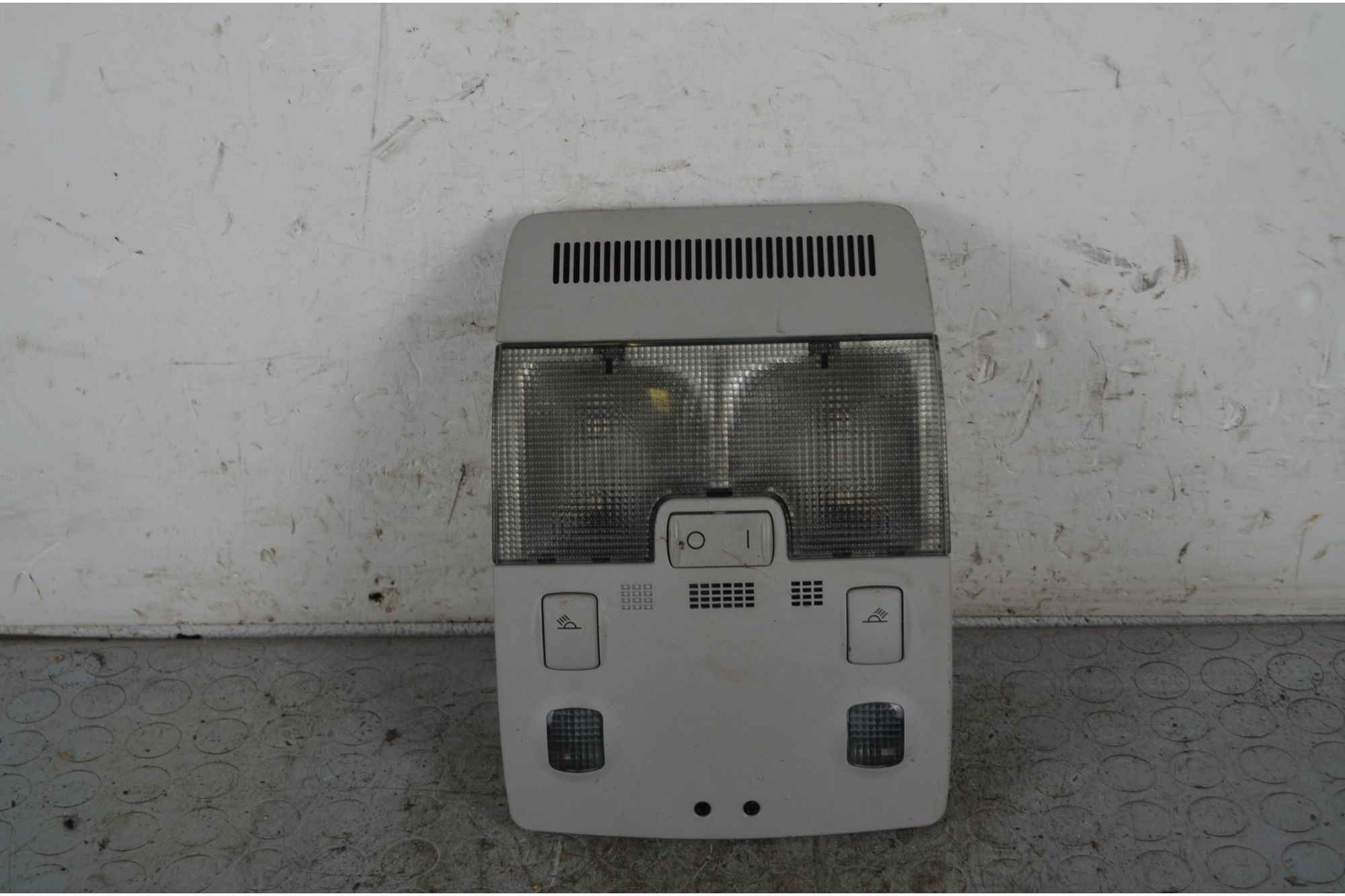 Plafoniera luce interna Audi A3 Dal 2010 al 2013 Cod 8P095177  1736937410337