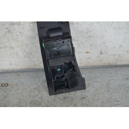 Pulsantiera alzavetro anteriore DX Opel Astra J Dal 2009 al 2018 Cod 13301886  1737018833748
