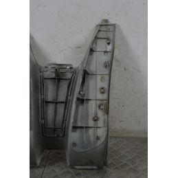 Carena Pedana Poggiapiedi Piaggio Vespa ET2 / ET4 / 50 / 125 / 150 dal 1996 al 2006  1737036750874