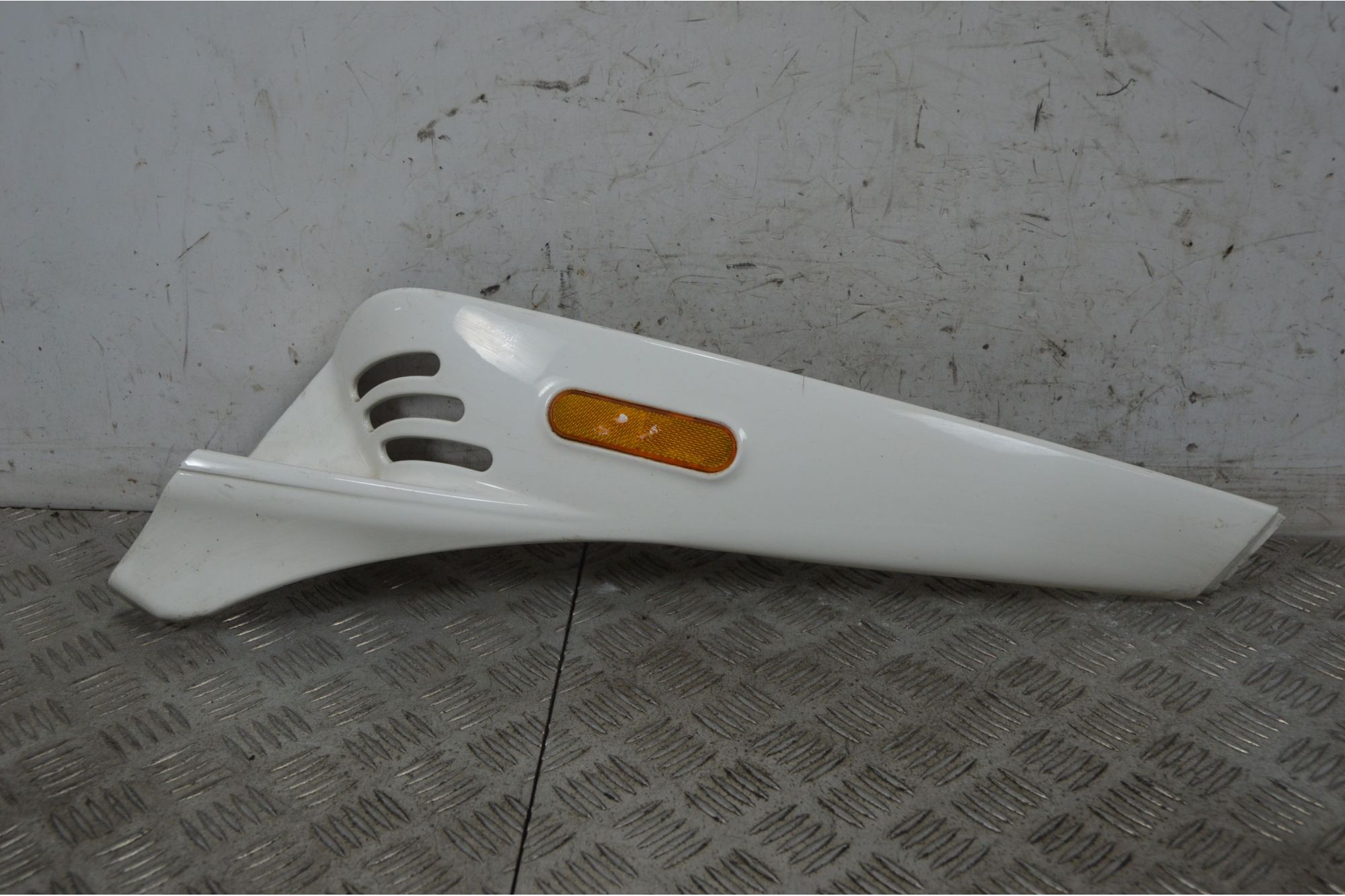 Carena Fianchetto Inferiore Sinistro Sx Piaggio Vespa ET2 / ET4 / 50 / 125 / 150 dal 1996 al 2006  1737039808541