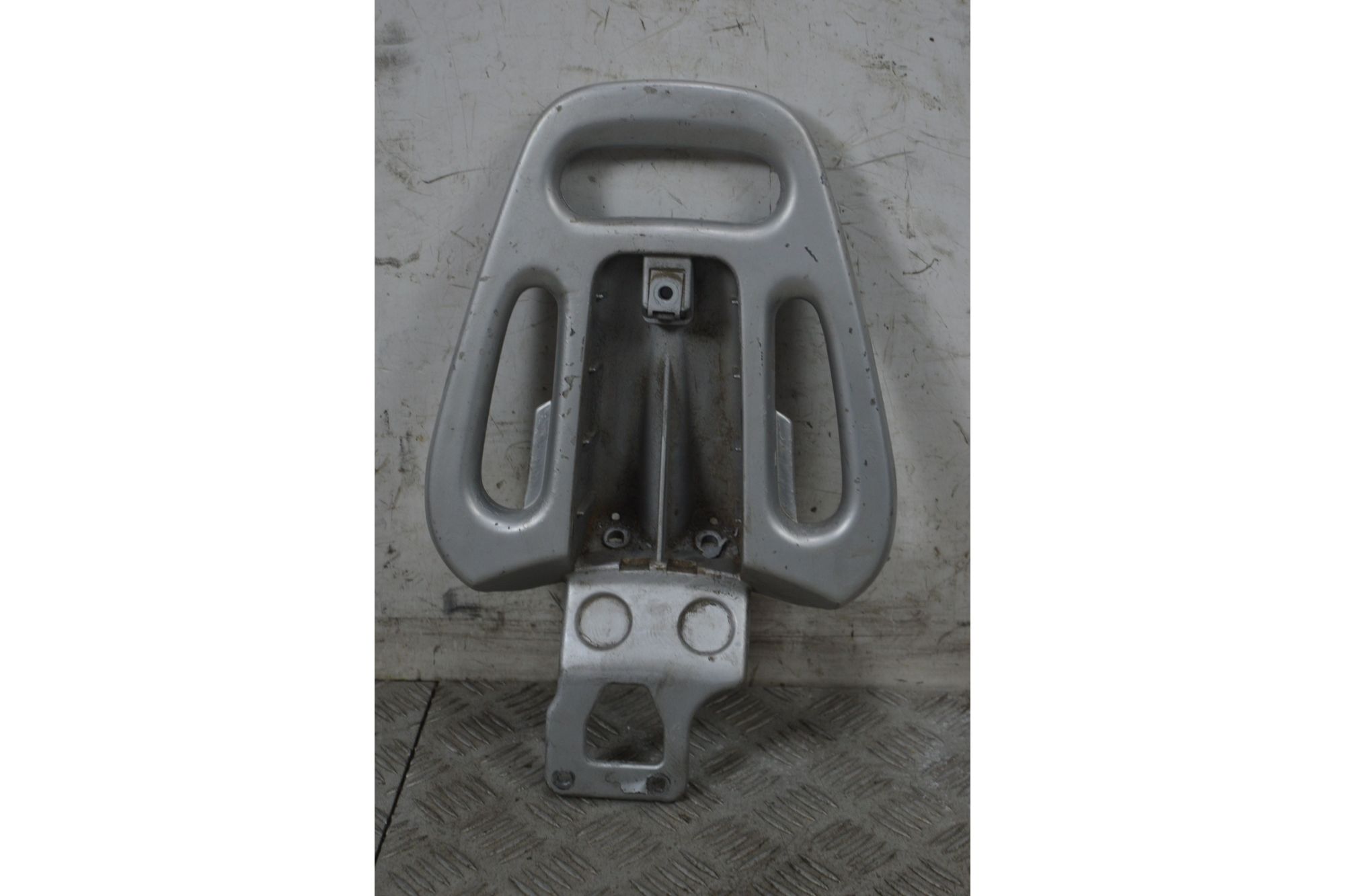 Maniglione Portapacchi Piaggio Vespa ET2 / ET4 / 50 / 125 / 150 dal 1996 al 2006  1737042337854