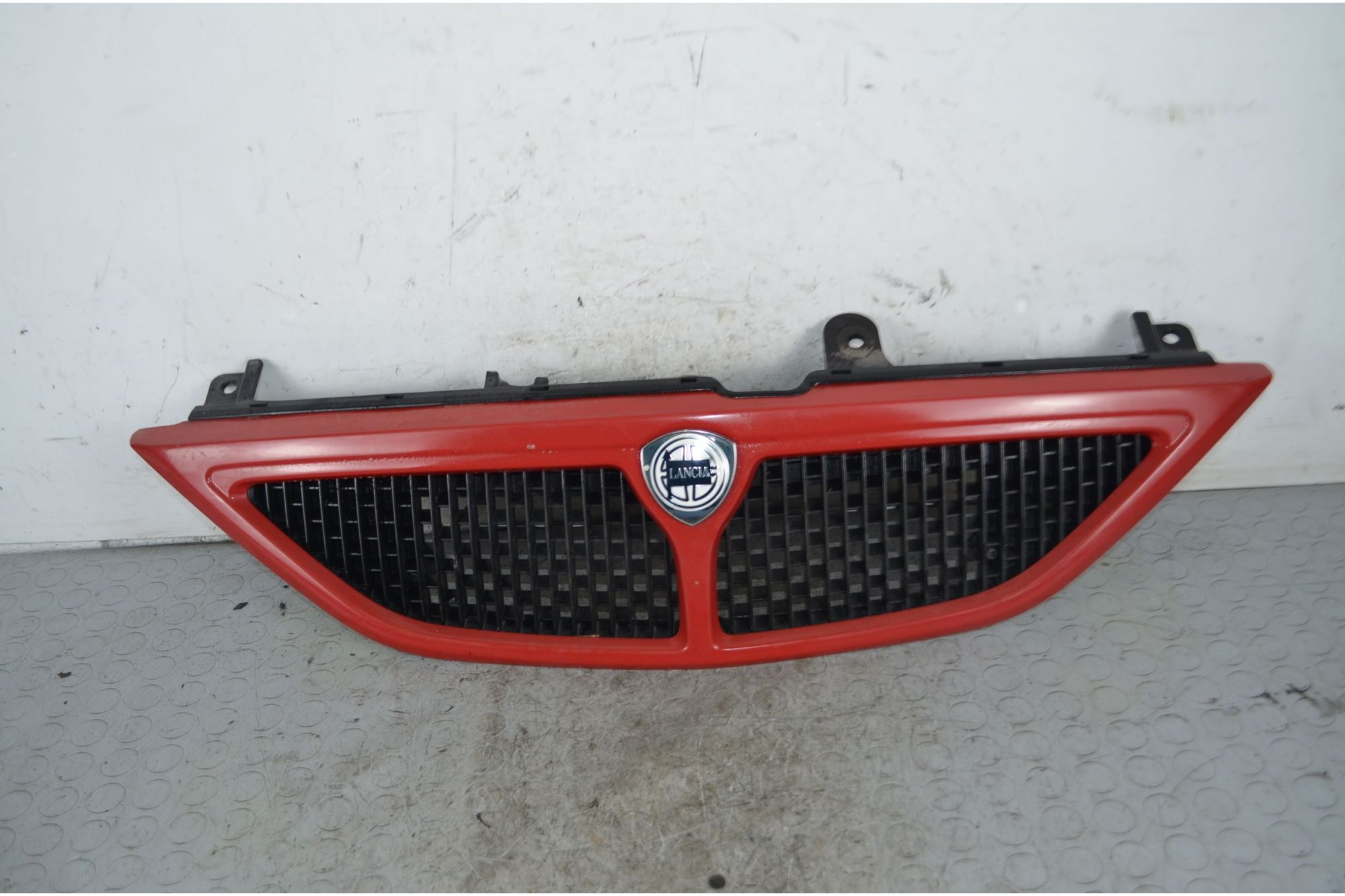 Griglia anteriore Lancia Y Dal 1996 al 2000 Cod 46522599  1737103985864