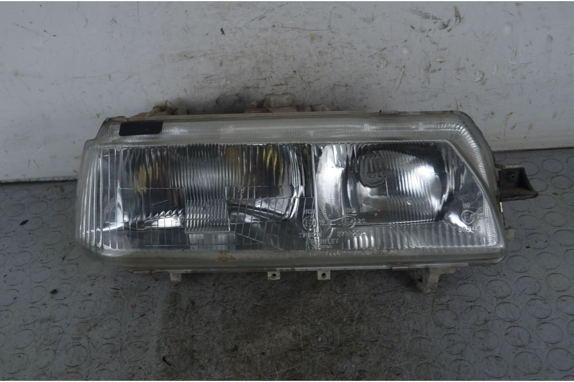 Faro Anteriore DX Lancia Kappa Dal 1994 al 2001 Cod 5896159  1737108110247