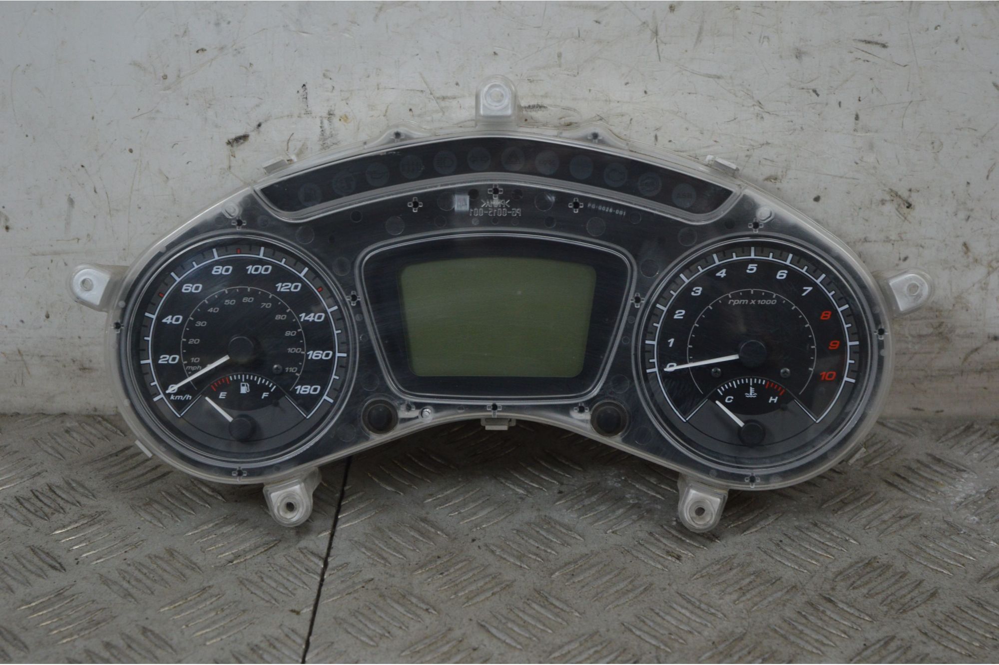 Strumentazione Contachilometri Piaggio MP3 300 Sport IE Dal 2016 Al 2018 KM 80405 COD 2D000042  1737124043802