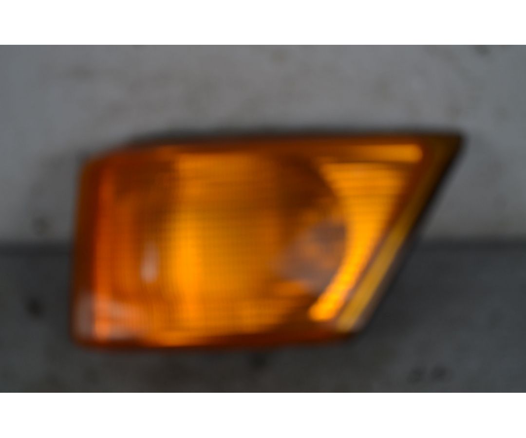 Freccia direzionale anteriore SX Iveco Daily Dal 1999 al 2006 Cod 1315106148 1737447785304 Freccia direzionale anteriore SX Iveco Daily Dal 1999 al 2006 Cod 1315106148 1737447785304