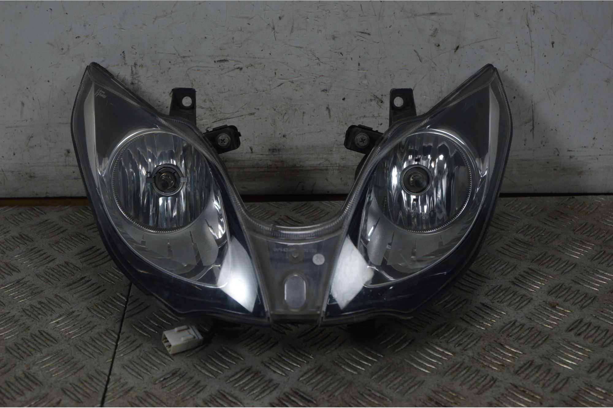 Faro Fanale Anteriore Piaggio MP3 300 Sport IE Dal 2016 Al 2018  1737470889833