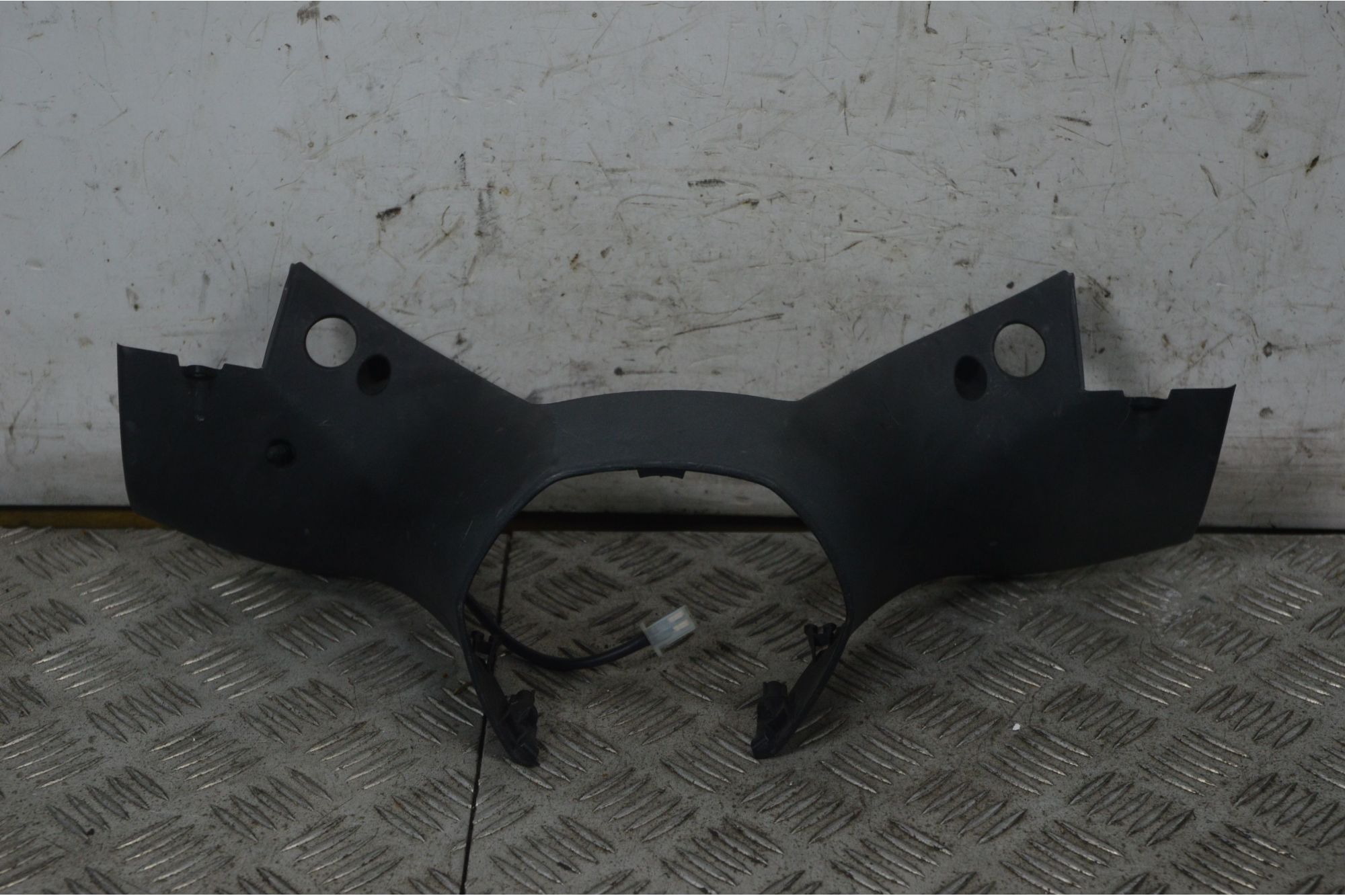 Carena Coprimanubrio Inferiore Piaggio MP3 300 Sport IE Dal 2016 Al 2018  1737533497135