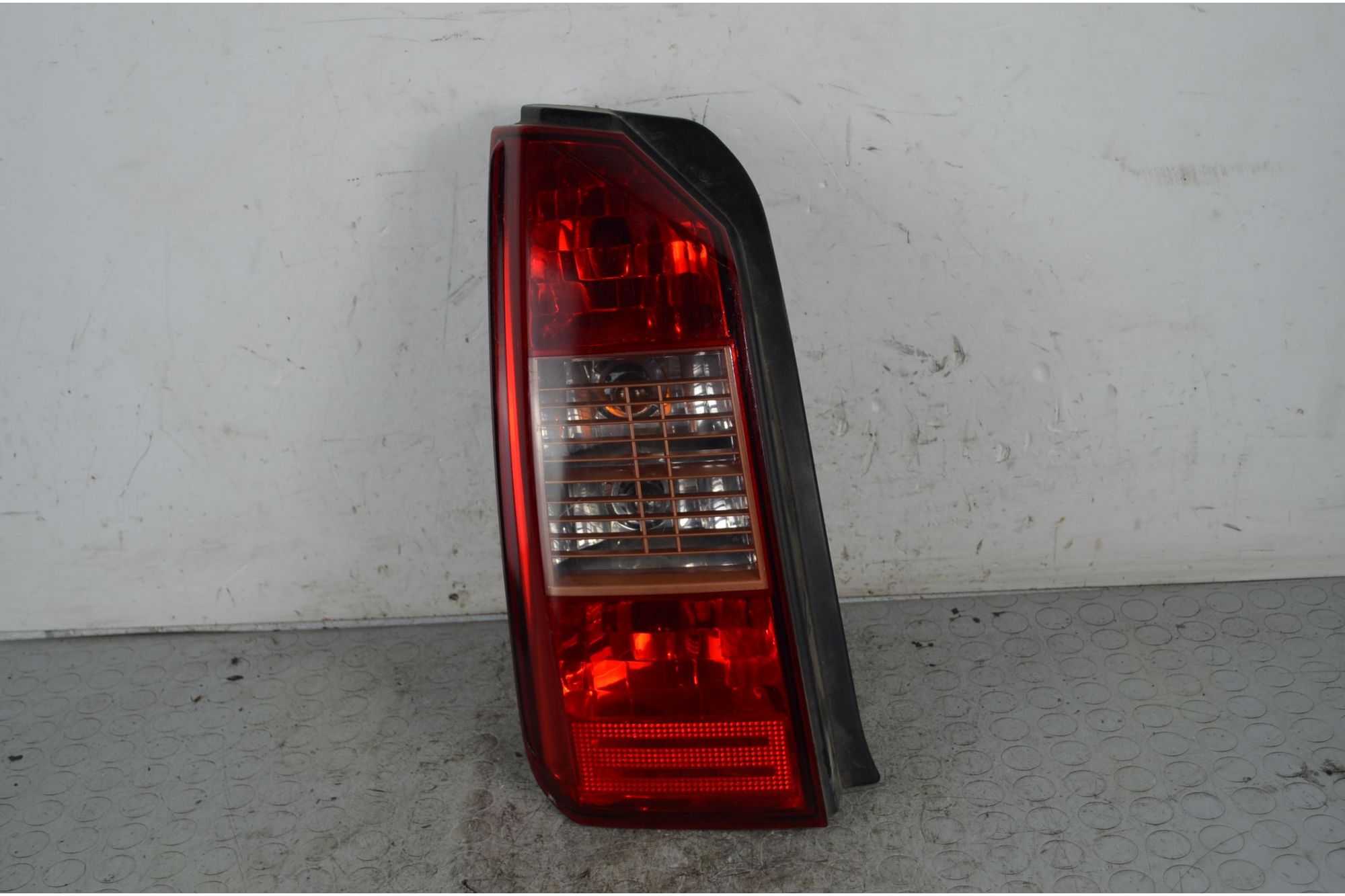 Fanale Stop Posteriore SX Fiat Idea Dal 2003 al 2010 Cod 51780713  1737533886021