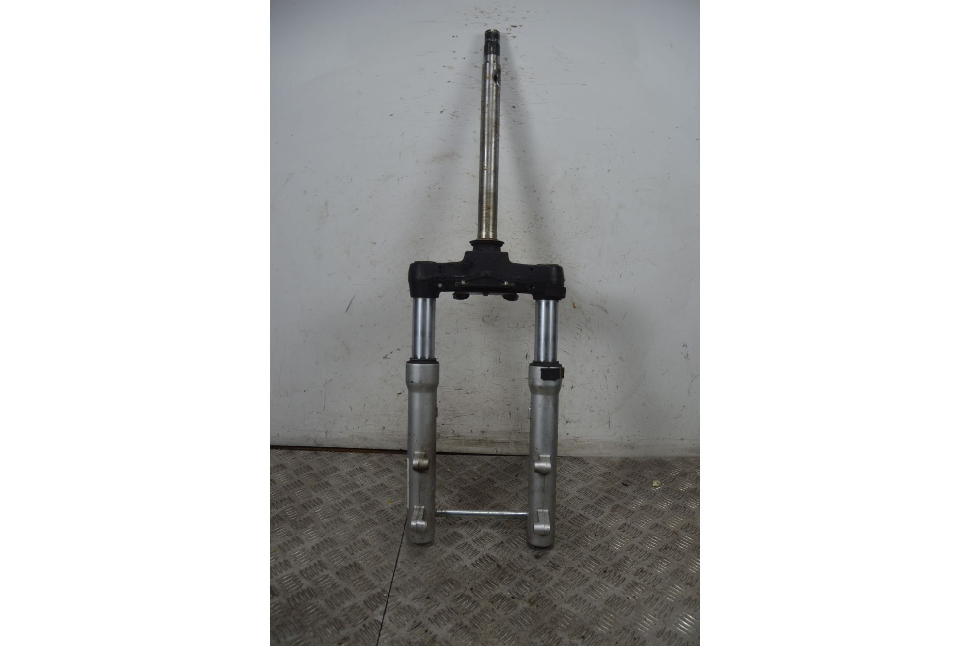 Forcella Aprilia Scarabeo 500 dal 2002 al 2006  1737622926270