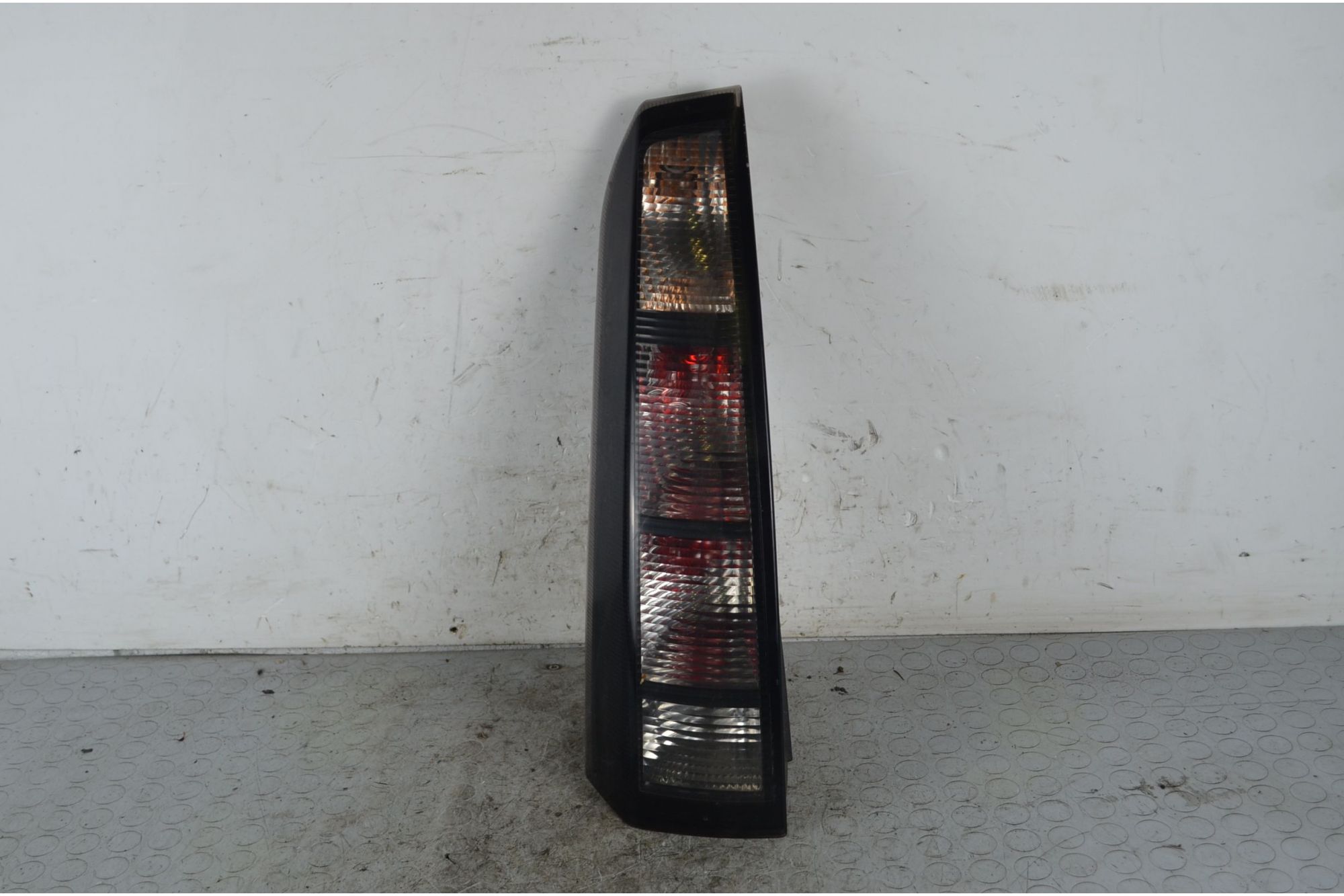 Fanale stop posteriore SX Opel Meriva A Dal 2003 al 2010 Cod OE 93184712  1737621374867