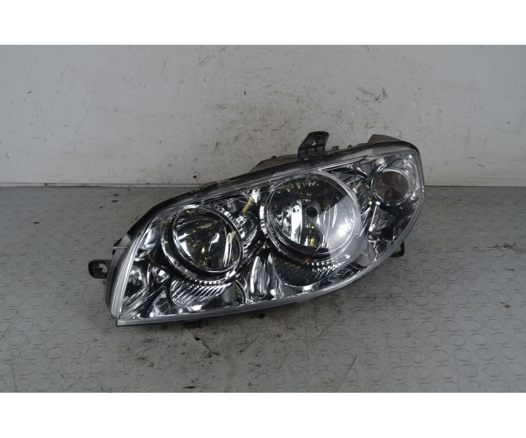 Faro Anteriore SX Fiat Punto 188 Dal 2007 al 2010 Cod 46849385 1737622121071 Faro Anteriore SX Fiat Punto 188 Dal 2007 al 2010 Cod 46849385 1737622121071