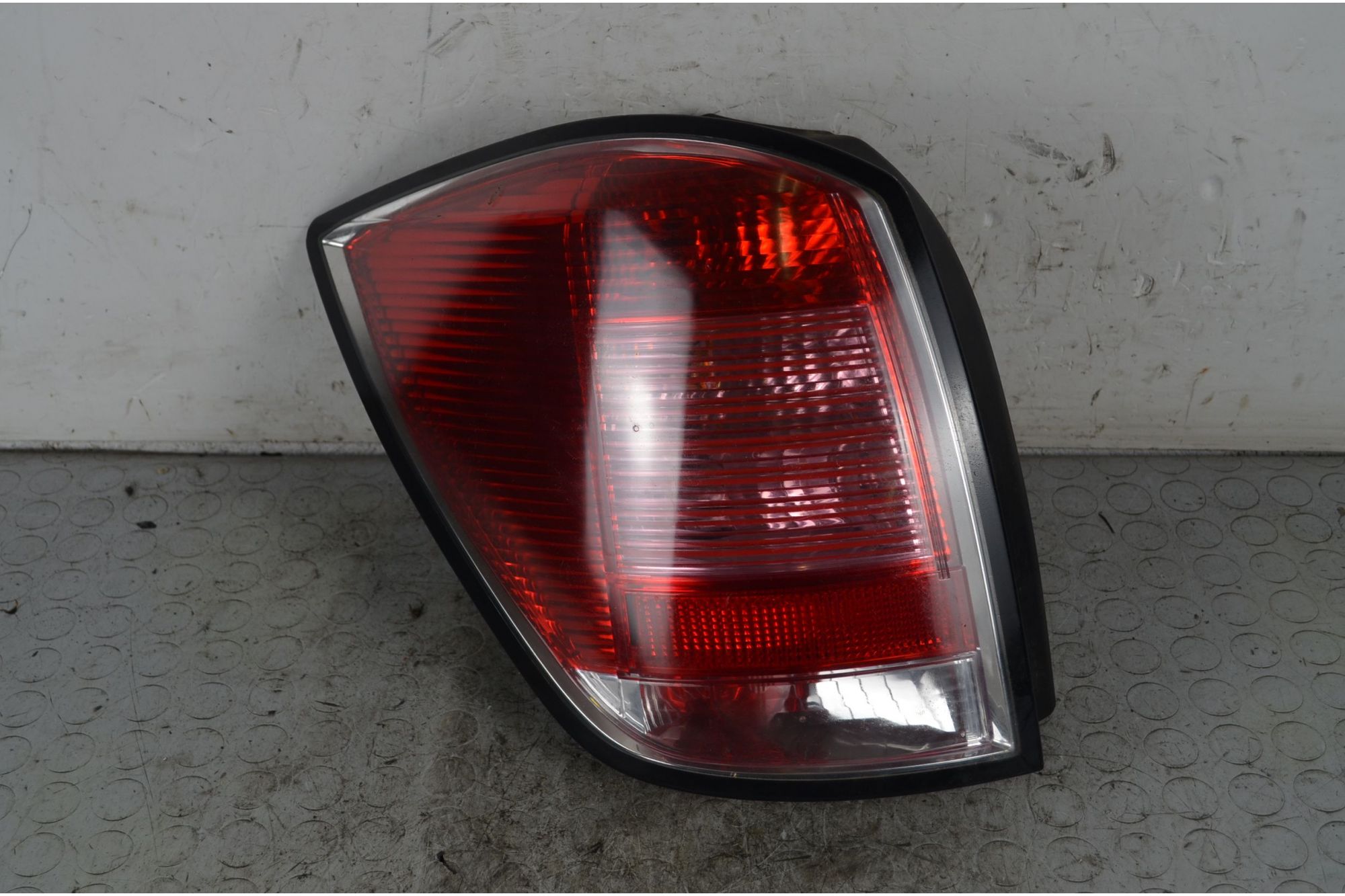 Fanale stop posteriore SX Opel Astra H SW Dal 2004 al 2011 Cod 93182992  1737631232652