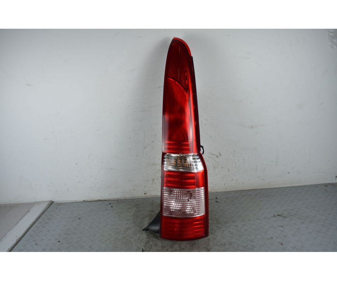 Fanale stop posteriore DX Fiat Panda 169 Dal 2003 al 2012 Cod OE 51705458 1737646787840 Fanale stop posteriore DX Fiat Panda 169 Dal 2003 al 2012 Cod OE 51705458 1737646787840