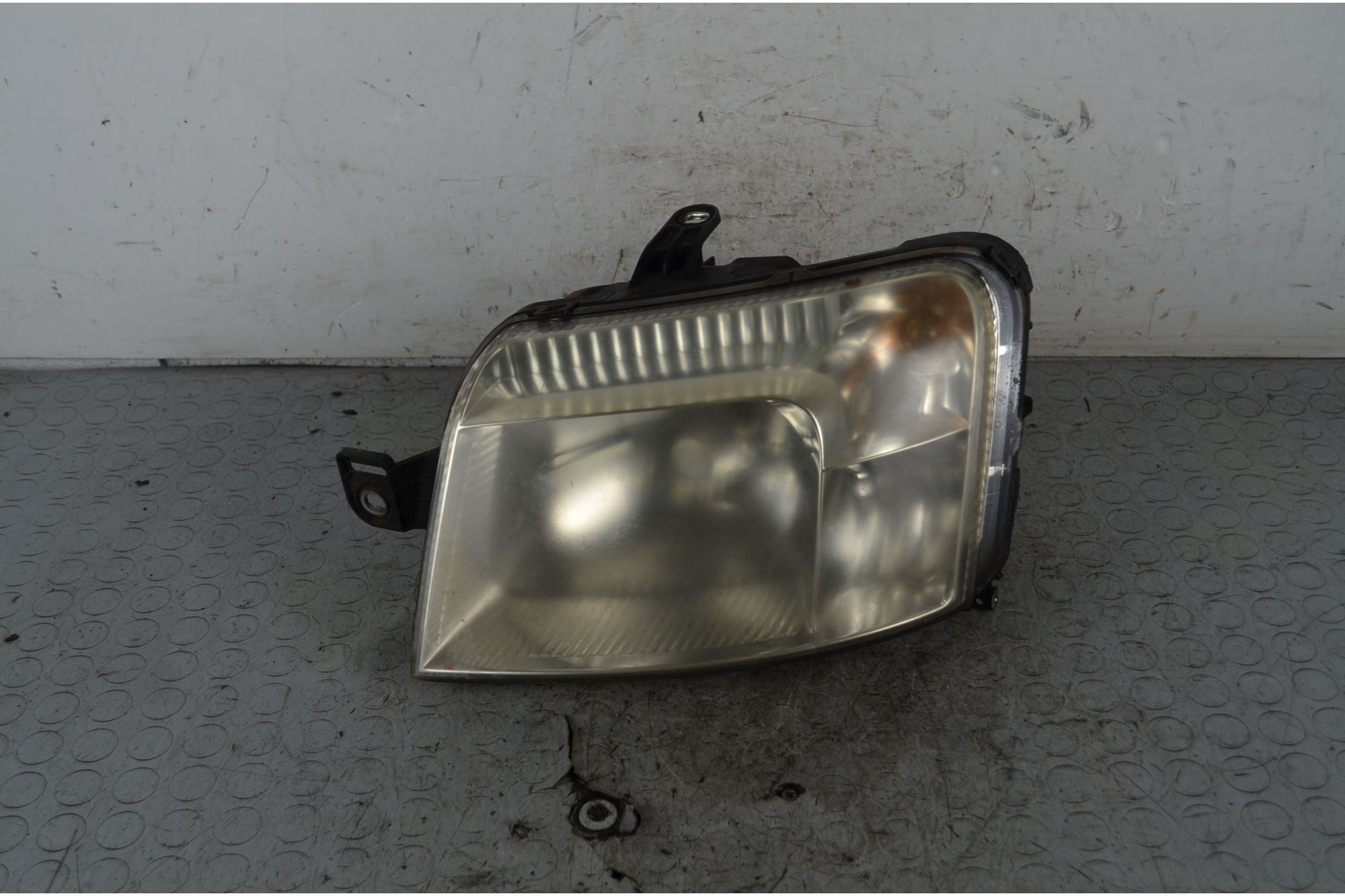 Faro fanale anteriore SX Fiat Panda 169 Dal 2003 al 2012 Cod 51867677  1737708214284