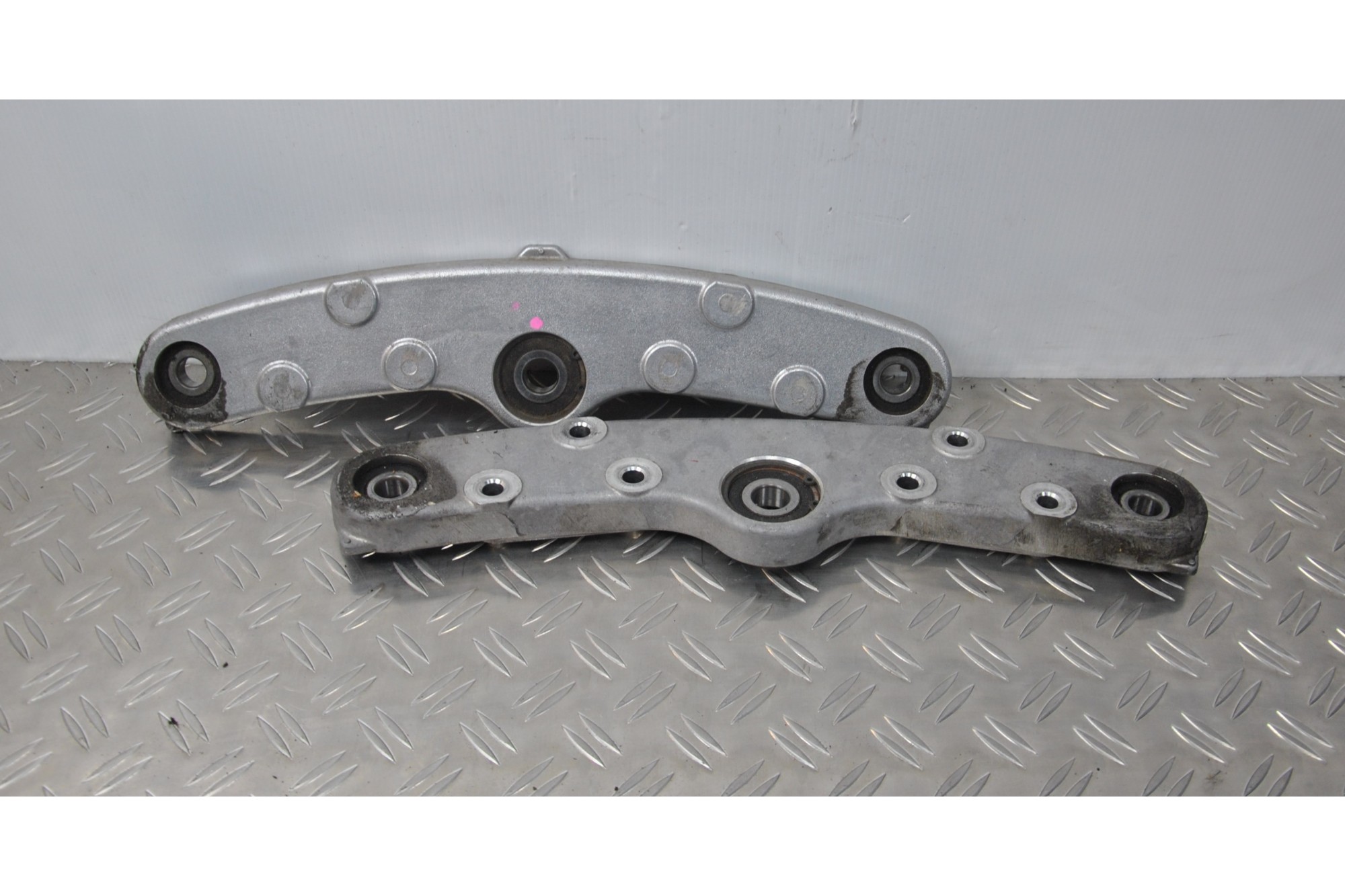 Coppia Piastra Supporto forcella Yamaha Tricity 125 dal 2014 al 2020  1619081954776