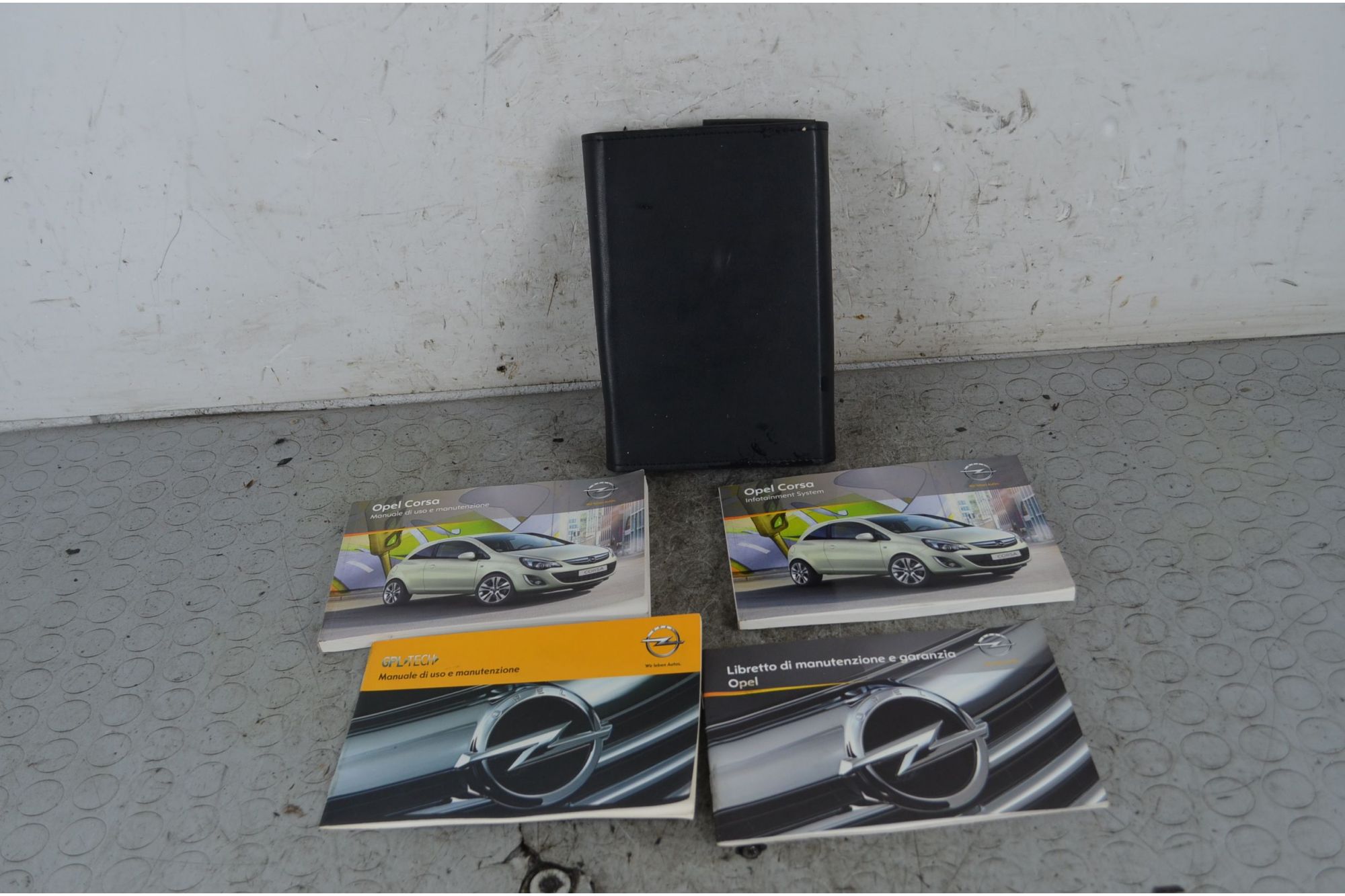 Libretto Uso e Manutenzione Opel Corsa E Dal 2014 al 2019  1737715558890