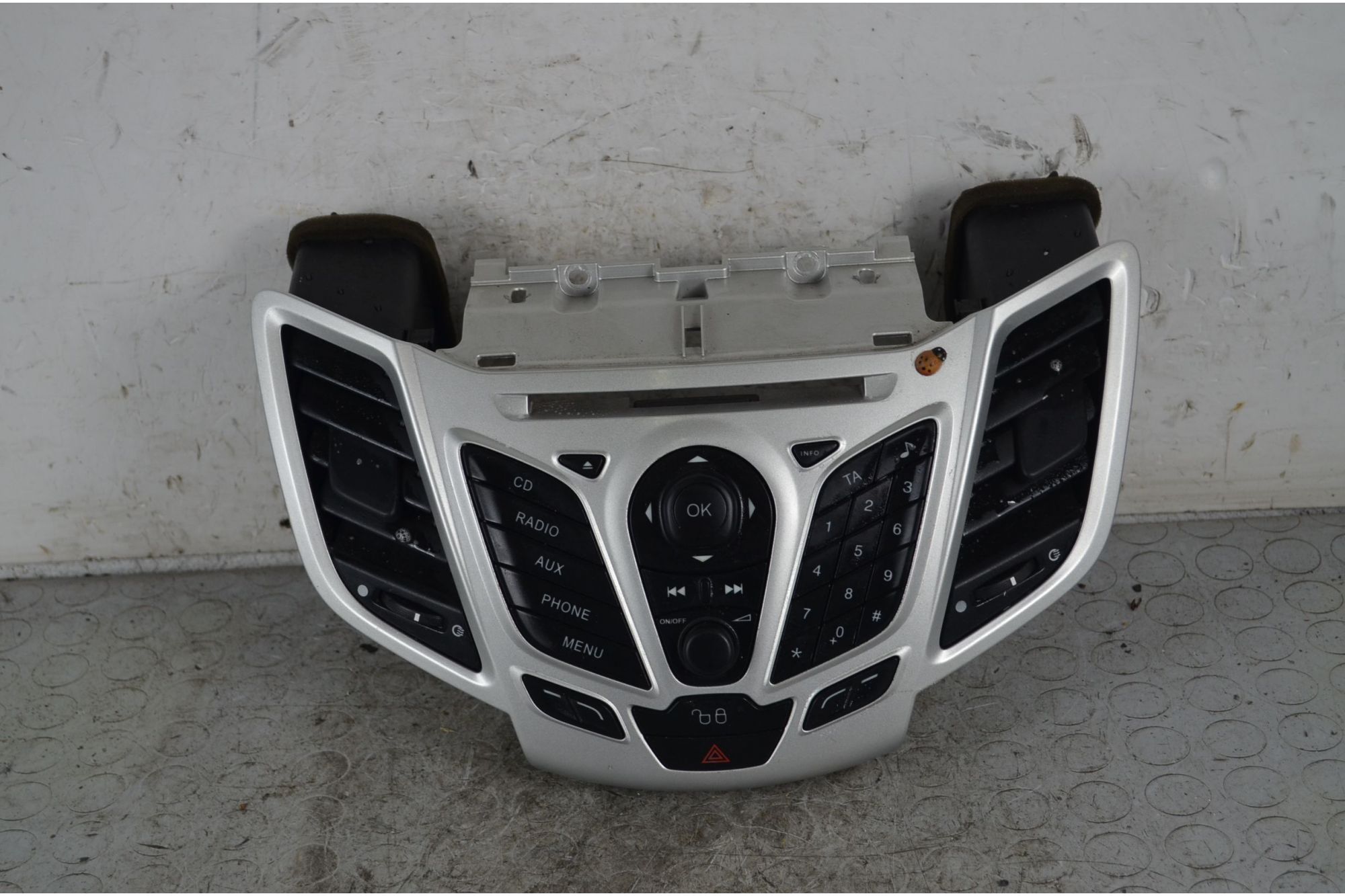 Pulsantiera Comandi Autoradio + Bocchette Aria Ford Fiesta VI Dal 2008 al 2017 Cod 331406000  1737726439164