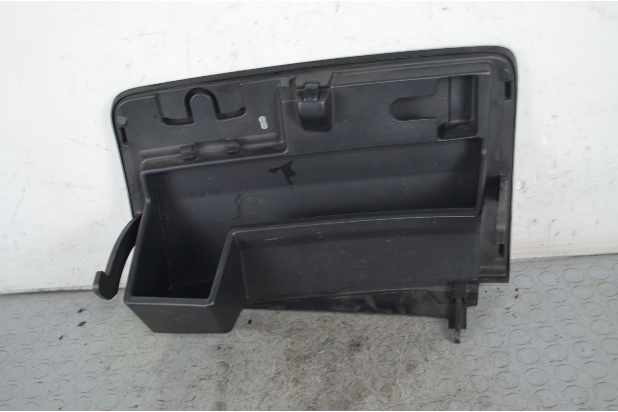 Vano Portaoggetti Nissan Micra K12 Dal 2002 al 2010 Cod 68510AX700  1737731147528