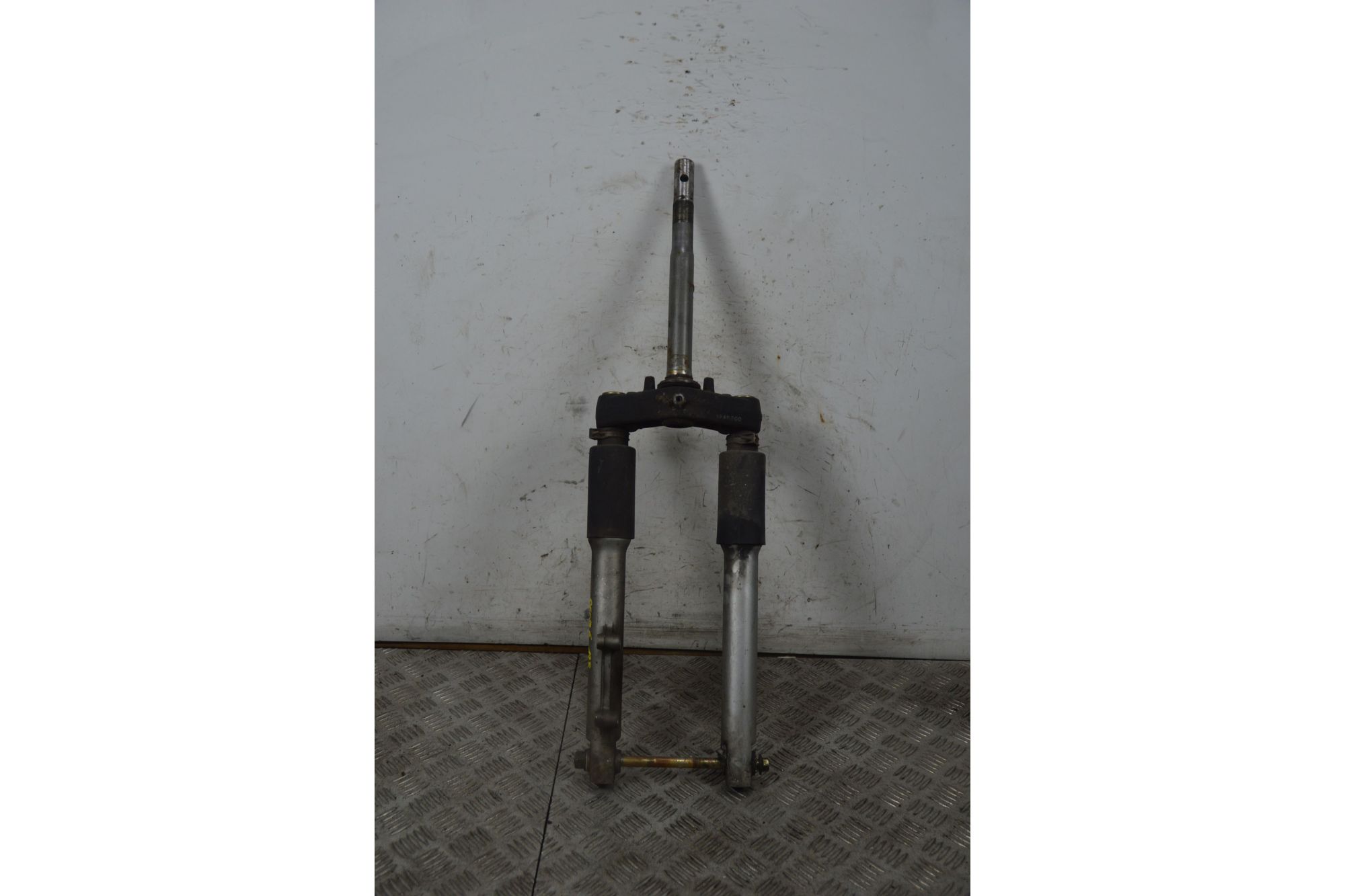 Forcella Kymco People 125 dal 2006 al 2010  1737966680463