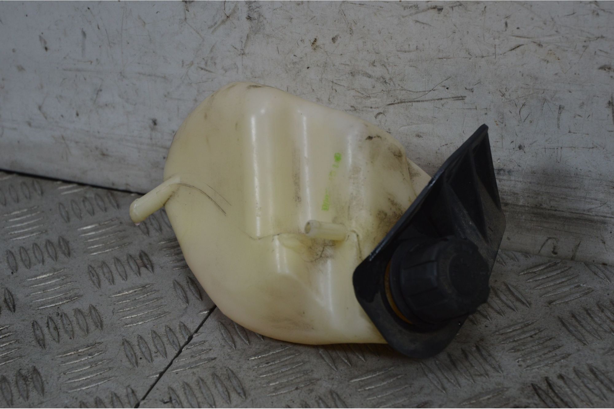 Vaschetta Acqua Aprilia Scarabeo 500 dal 2007 al 2012  1737969608983