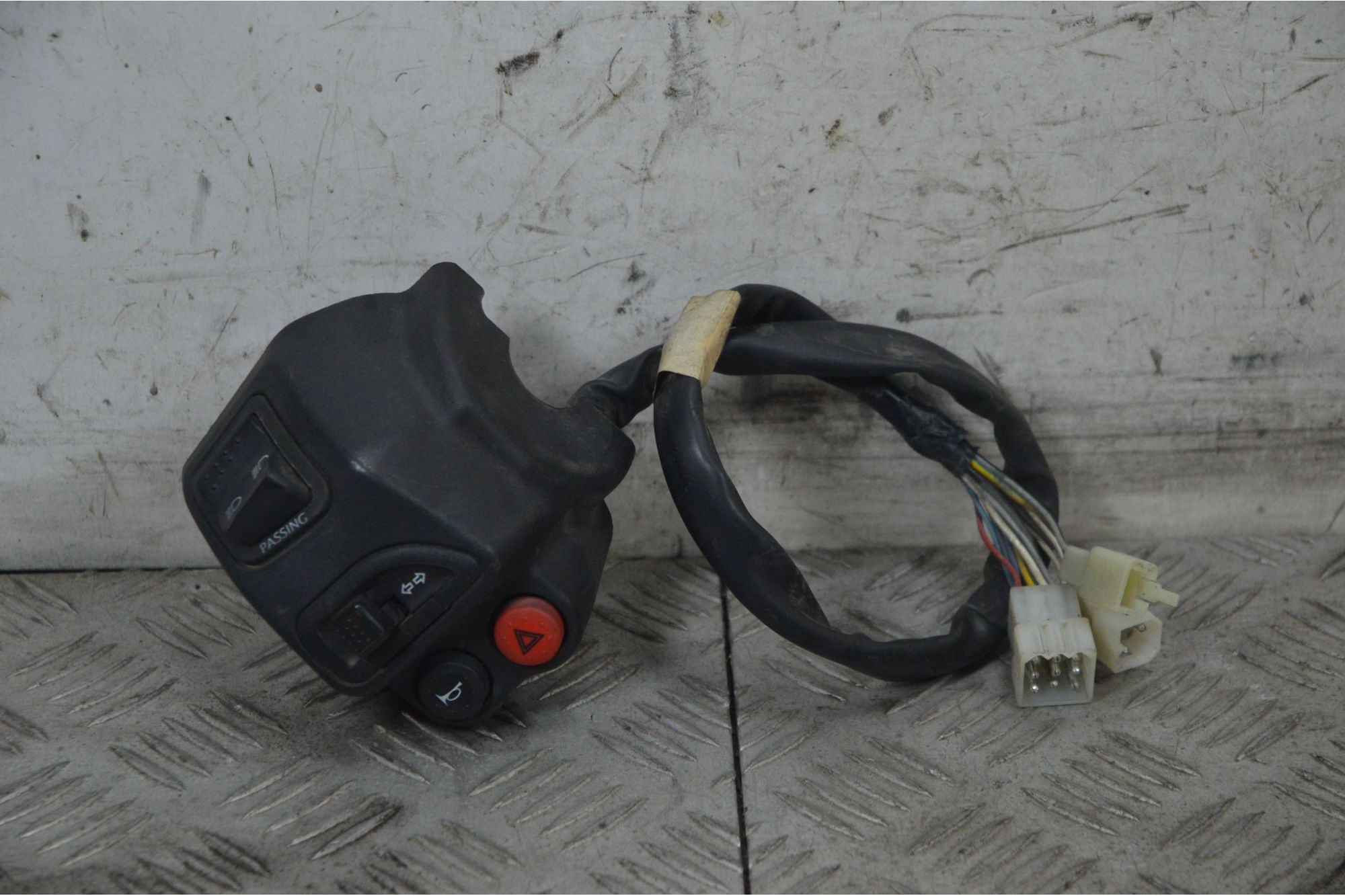 Commutatore Devio Luci Sinistro SX Aprilia Scarabeo 500 dal 2007 al 2012  1737973816862