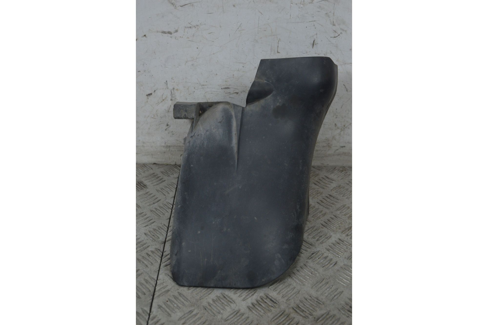 Carena Parafango Posteriore Aprilia Scarabeo 500 dal 2007 al 2012  1737974178877
