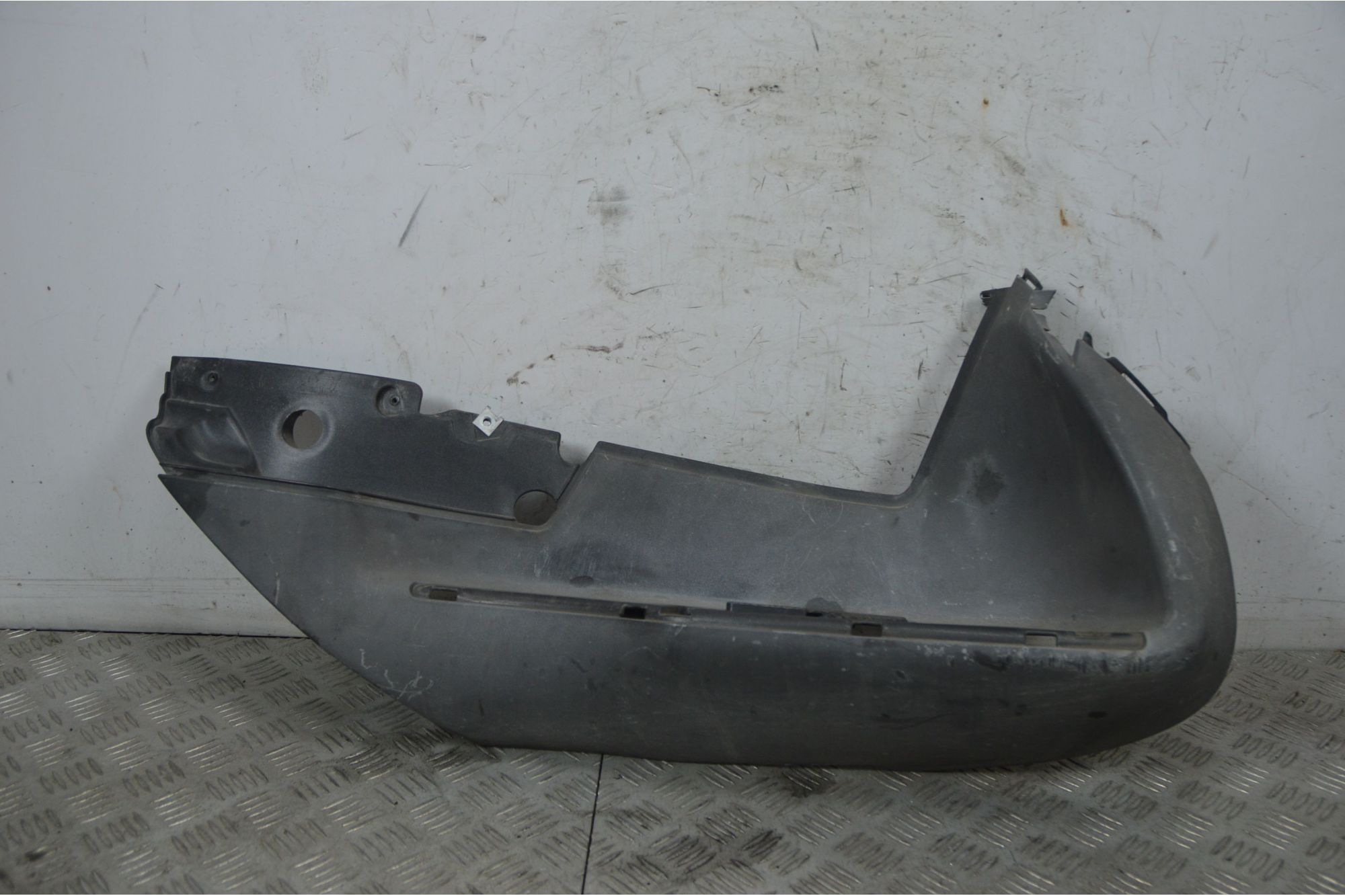 Carena Pedana Poggiapiedi Destra DX Aprilia Scarabeo 500 dal 2007 al 2012  1737976821061