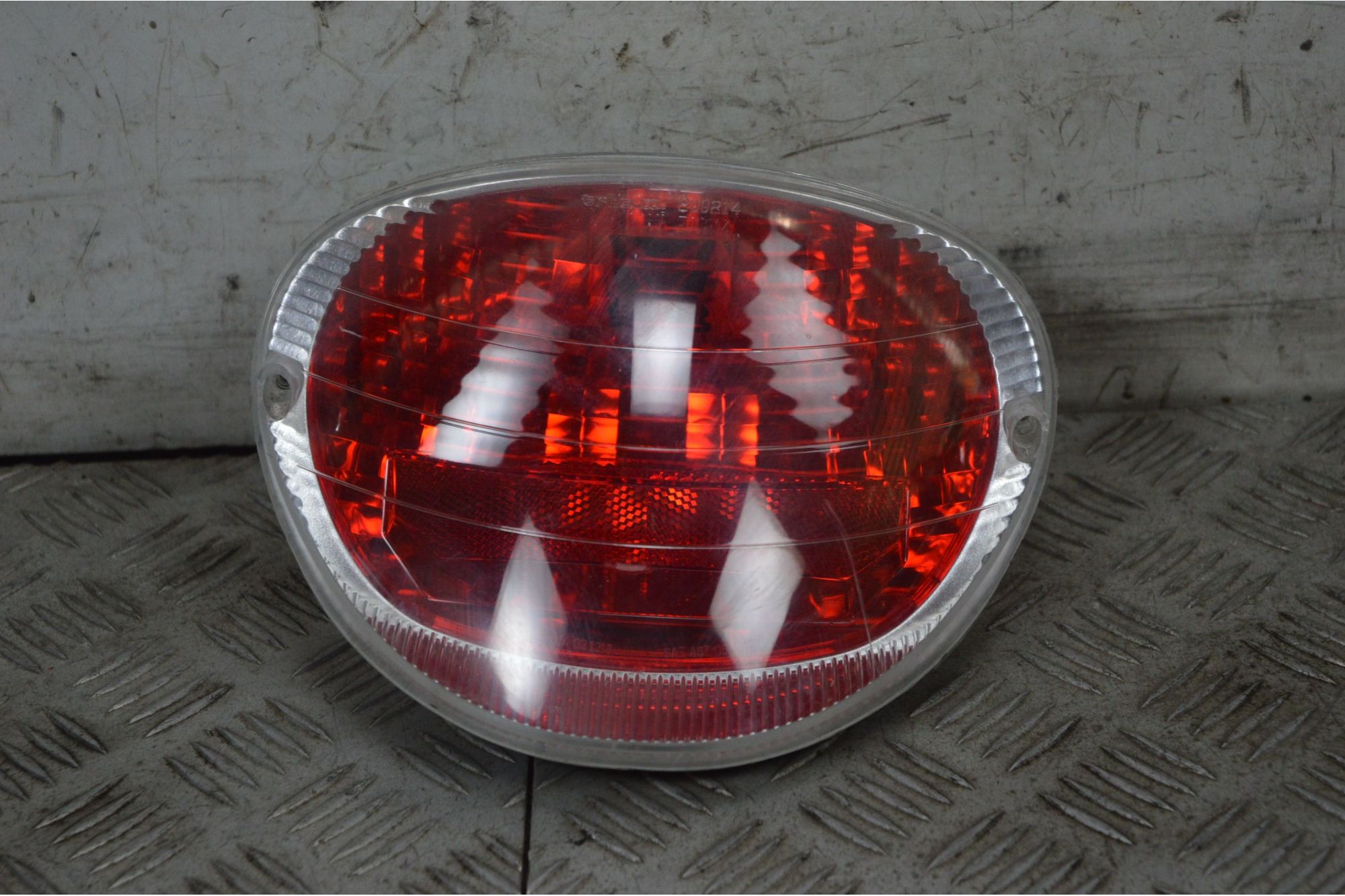 Fanale Stop Posteriore Aprilia Scarabeo 500 dal 2007 al 2012  1737977824856