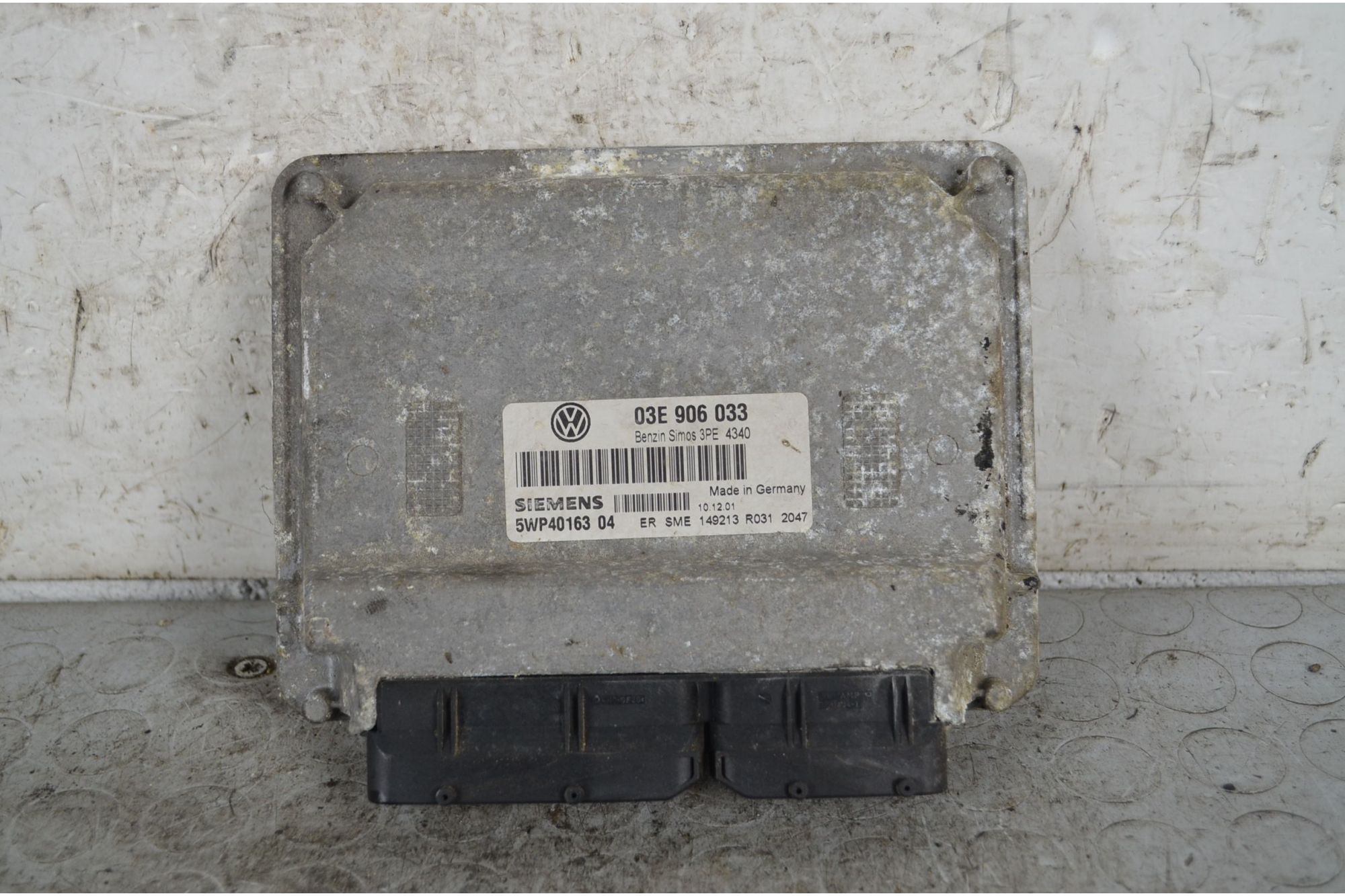 Centralina ECU Volkswagen Polo 9N Dal 2001 al 2009 Cod 03E906033  1737977986967