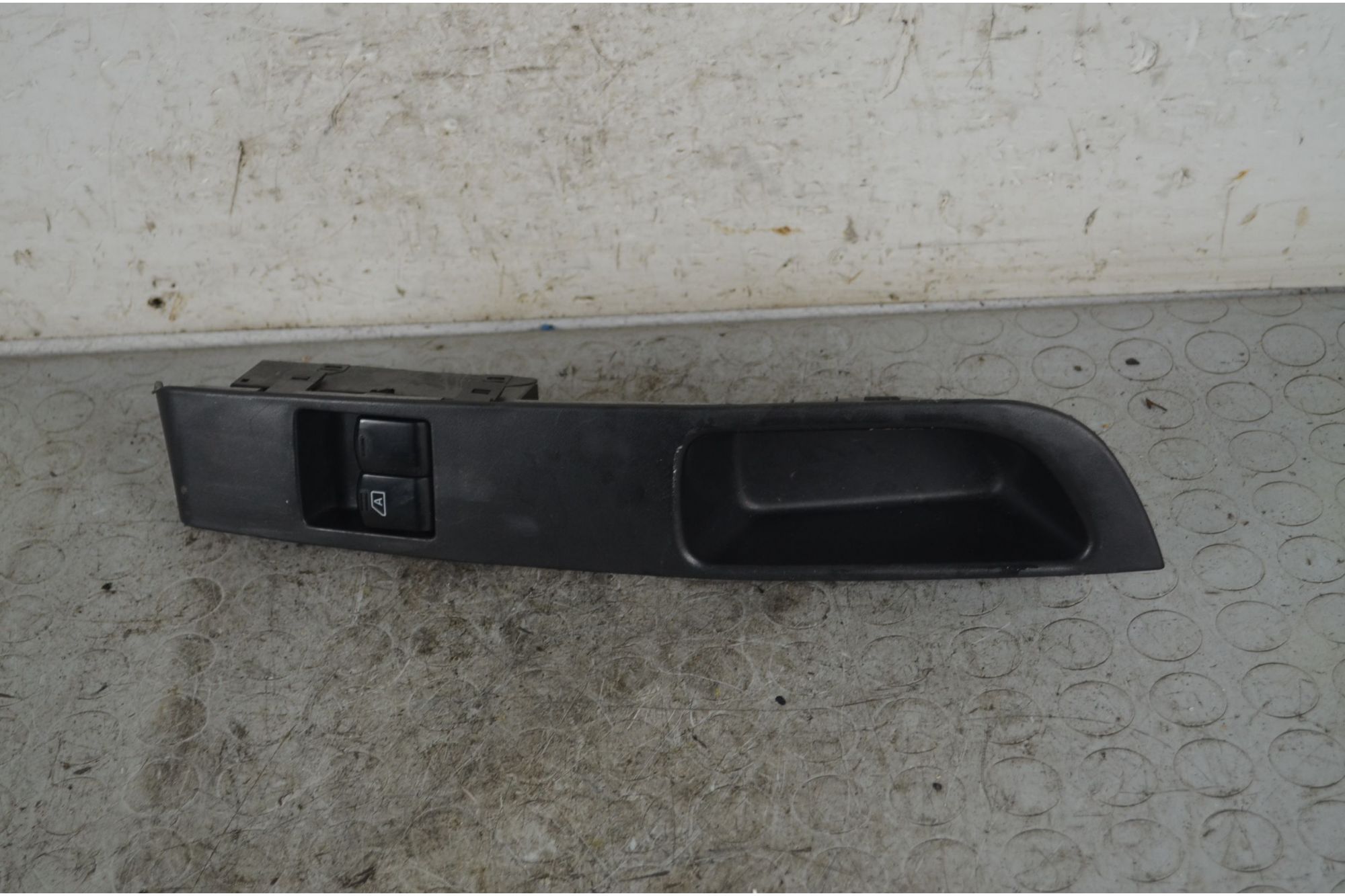 Pulsantiera Alzacristalli Anteriore SX Nissan Micra K12 Dal 2002 al 2010 Cod 80901AX100  1737983202822