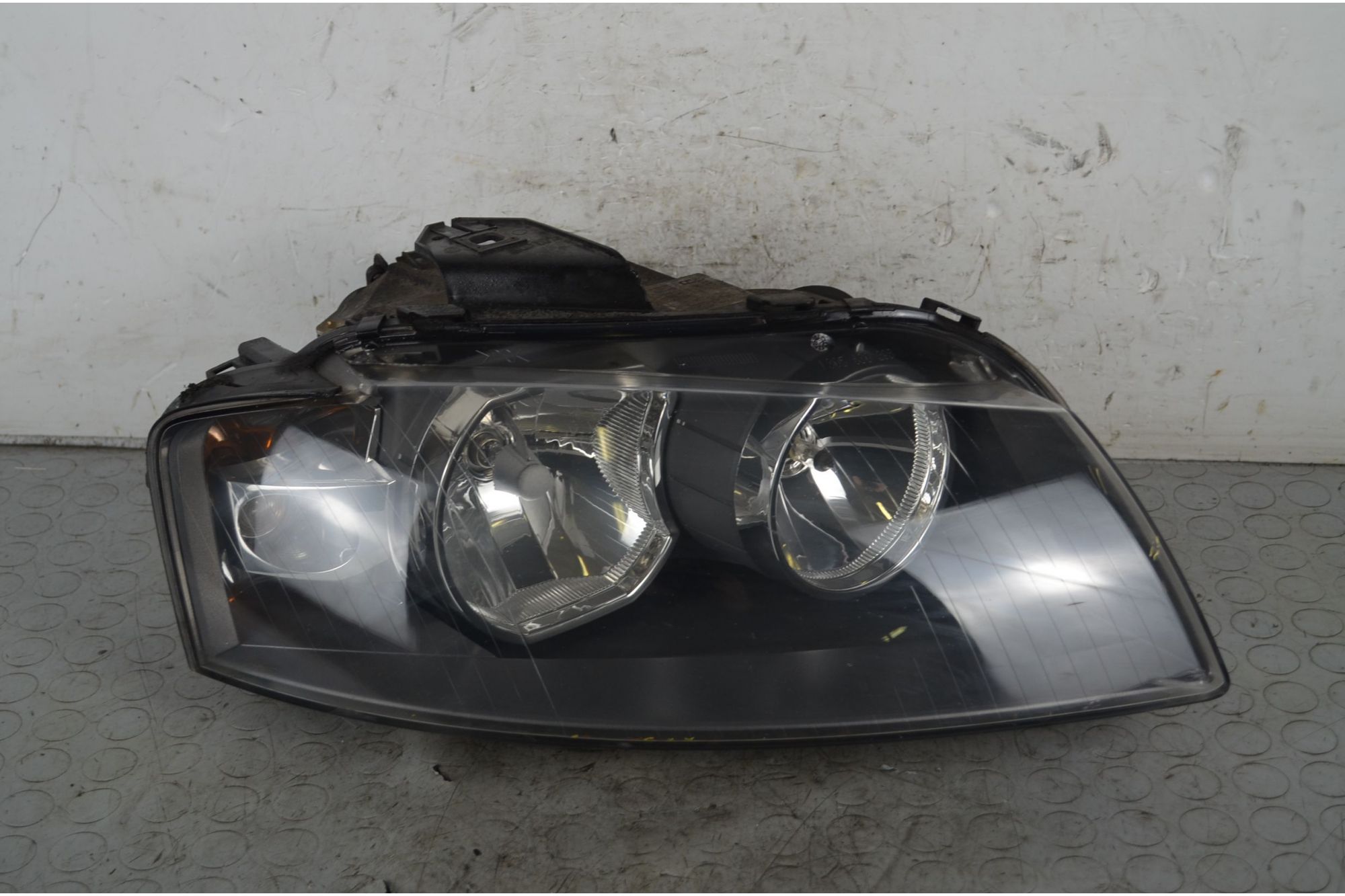 Faro Anteriore DX Audi A3 8P Dal 2003 al 2013 Cod 8P0941004K  1738056699495