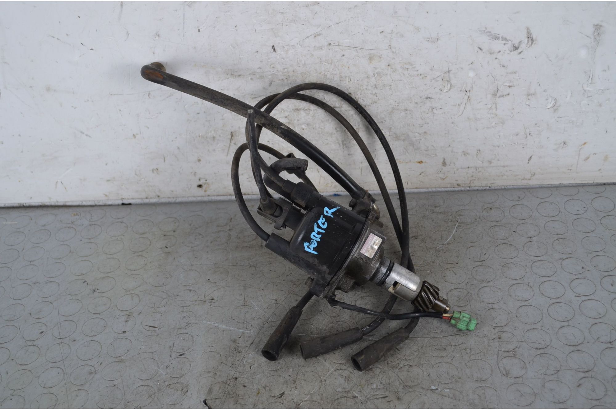 Spinterogeno distributore Piaggio Porter Dal 1992 al 1998 Cod 19100-87745  1738070040839
