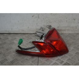 Fanale Stop Posteriore Kymco People One 125 / 150 Dal 2016 al 2018  1738226078617
