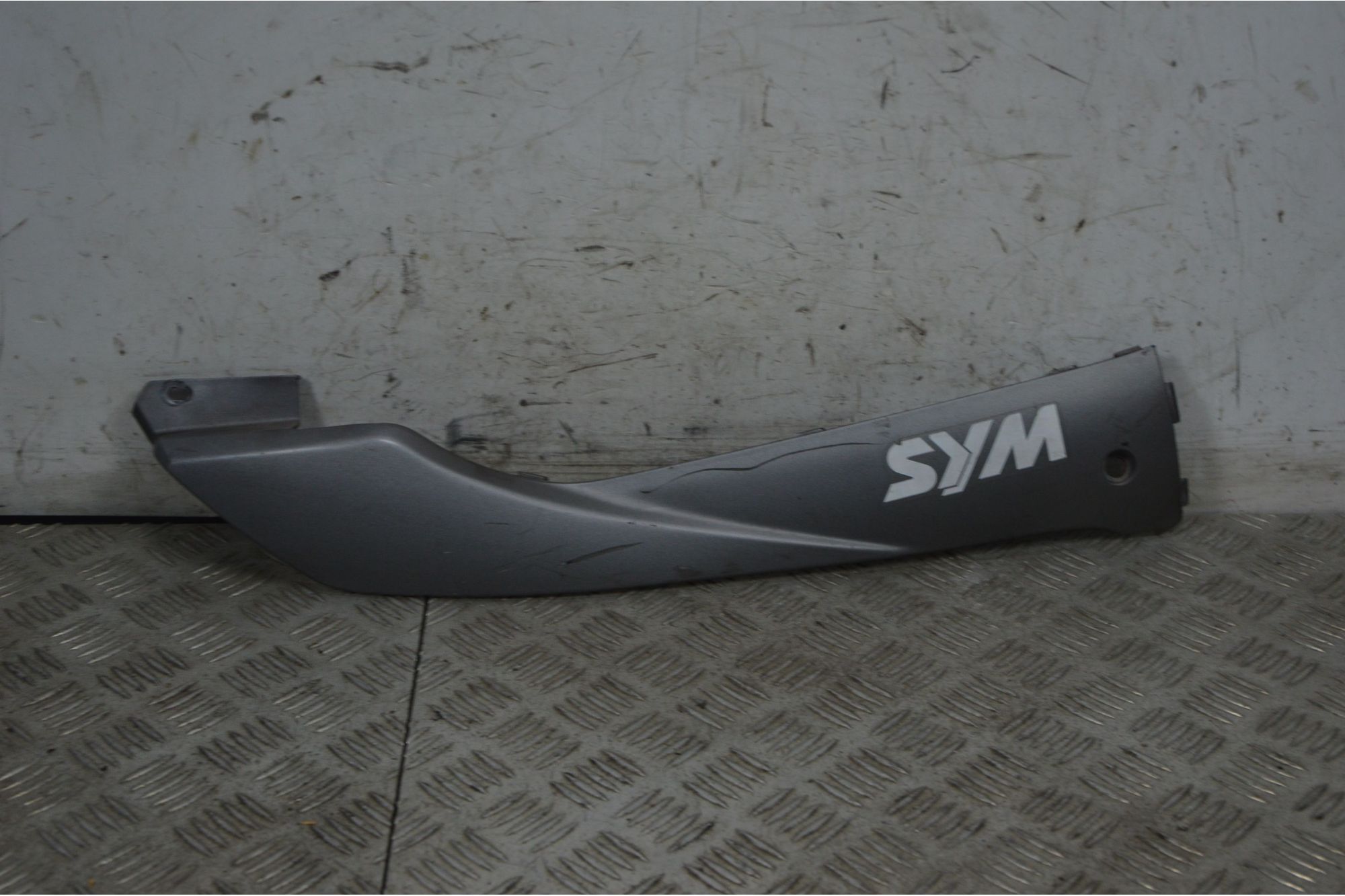 Carena Sottopedana Destra Dx Sym Symphony S 125 / 150 dal 2009 al 2017  1738233414835