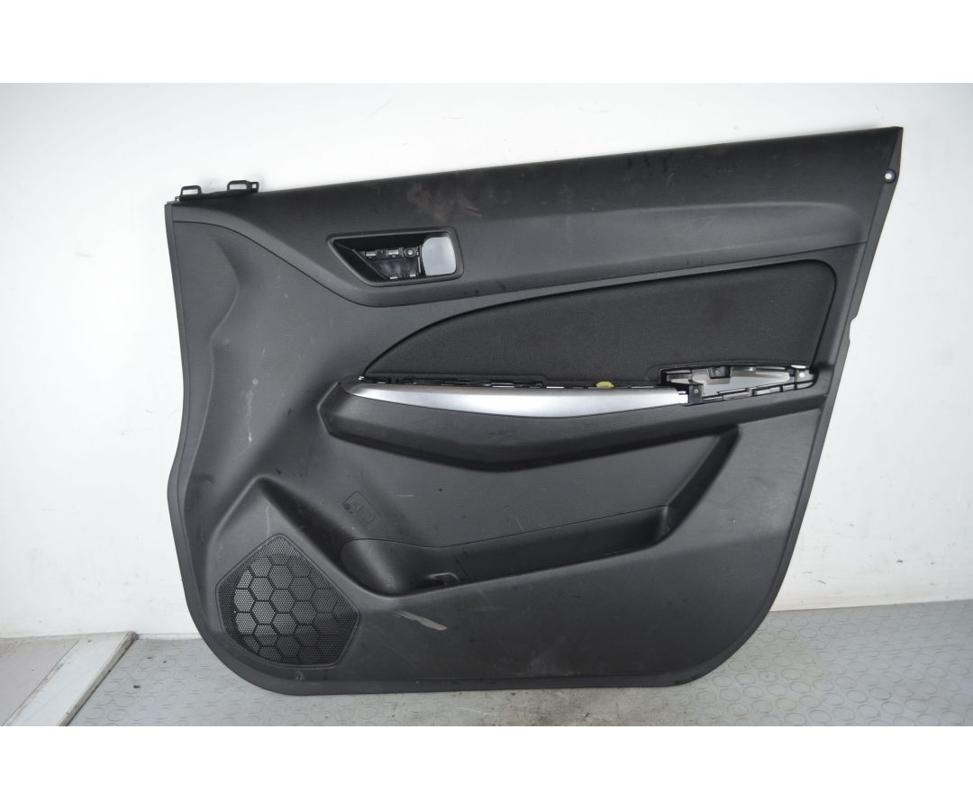 Pannello porta anteriore DX Suzuki Swift Dal 2017 al 2024 Cod 83711-52RA 1738236430818 Pannello porta anteriore DX Suzuki Swift Dal 2017 al 2024 Cod 83711-52RA 1738236430818